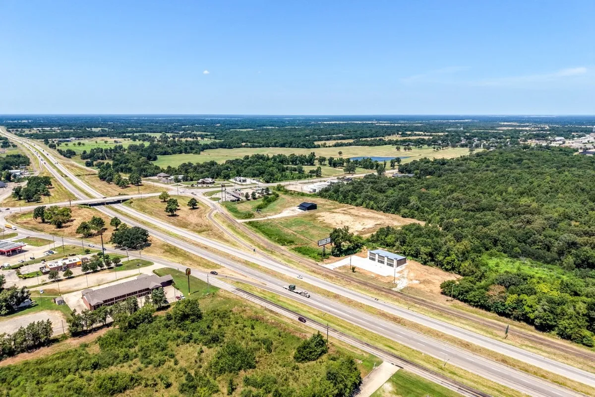 Retail For Rent in Franklin (TX) County , 410 W I-30 Frontage Road, Mount Vernon, Texas 75457, 0, 0, Garage spaces, 0 Sqft, built in 2026, Price $22, mls#21362201, Real Estate Agent in Mount Vernon, Homes For Rent in Franklin (TX) county, Homes For Rent in Mount Vernon, Realtor in Mount Vernon Texas, Real Estate Brokerage Independent Realty Texas, Luminita Cordes Realtor