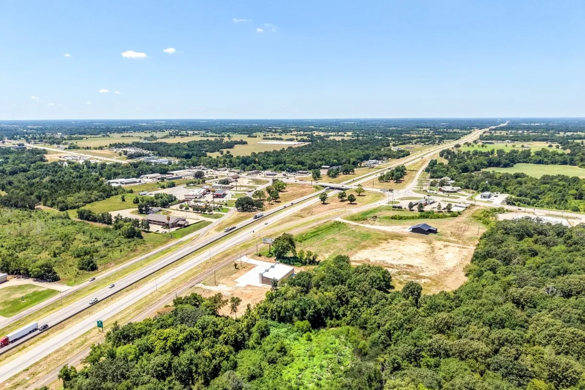 Retail For Rent in Franklin (TX) County , 410 W I-30 Frontage Road, Mount Vernon, Texas 75457, 0, 0, Garage spaces, 0 Sqft, built in 2026, Price $22, mls#21362201, Real Estate Agent in Mount Vernon, Homes For Rent in Franklin (TX) county, Homes For Rent in Mount Vernon, Realtor in Mount Vernon Texas, Real Estate Brokerage Independent Realty Texas, Luminita Cordes Realtor