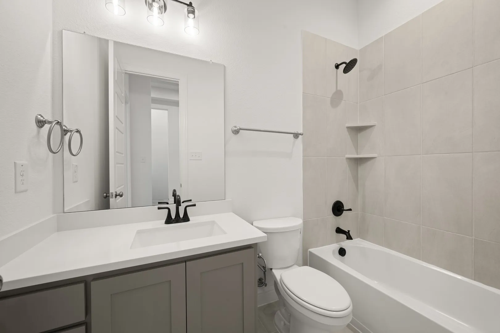 3254 Jersey- Bathroom