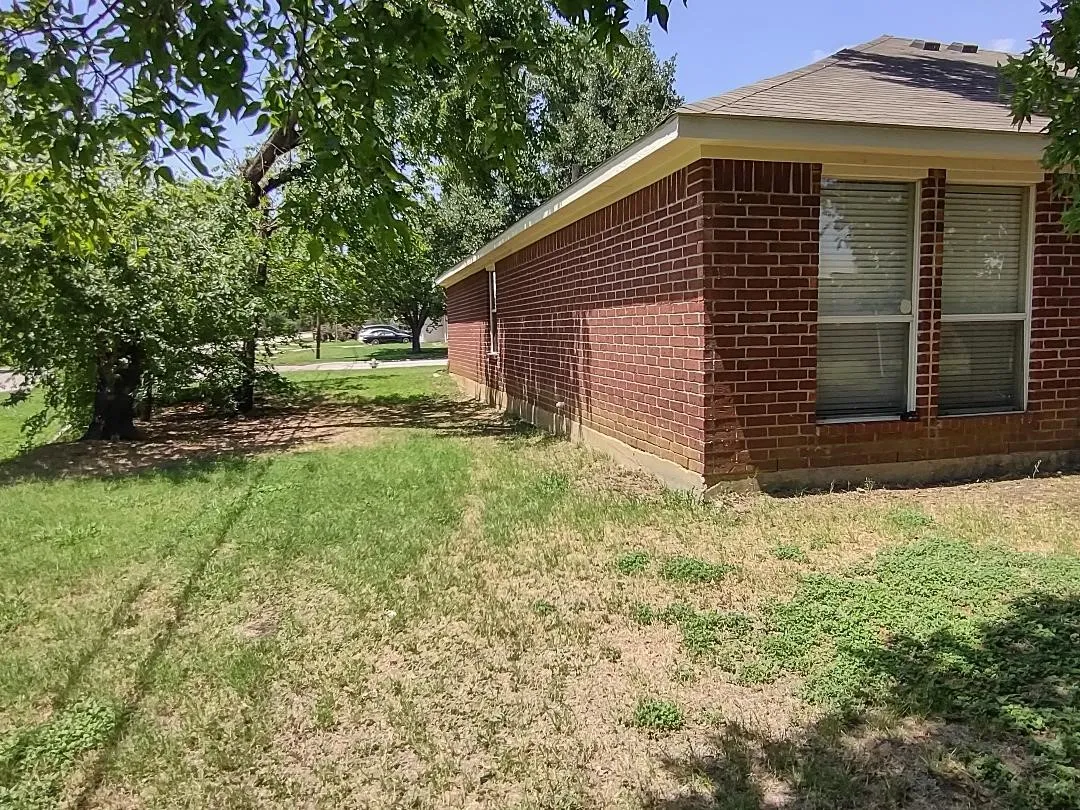 Single Family Residence For Rent in Tarrant County , 500 Fort Worth Street, Mansfield, Texas 76063, 4 Bedroom, 2 Bathroom, 2 Garage spaces, 1,651 Sqft, built in 1996, mls#21362644, Real Estate Agent in Mansfield, Homes For Rent in Tarrant county, Homes For Rent in Mansfield, Realtor in Mansfield Texas, Real Estate Brokerage Independent Realty Texas, Luminita Cordes Realtor