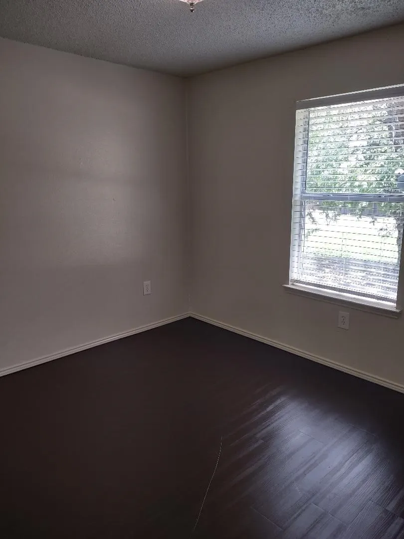 Single Family Residence For Rent in Tarrant County , 500 Fort Worth Street, Mansfield, Texas 76063, 4 Bedroom, 2 Bathroom, 2 Garage spaces, 1,651 Sqft, built in 1996, mls#21362644, Real Estate Agent in Mansfield, Homes For Rent in Tarrant county, Homes For Rent in Mansfield, Realtor in Mansfield Texas, Real Estate Brokerage Independent Realty Texas, Luminita Cordes Realtor