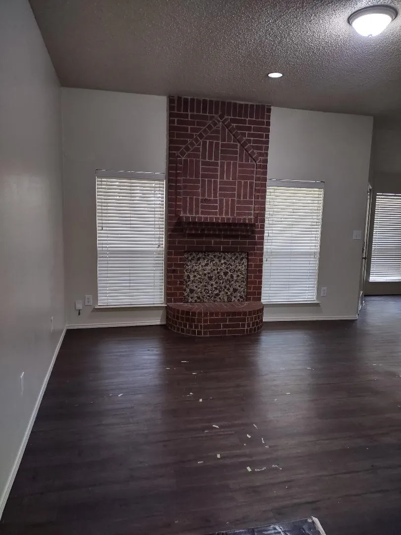 Single Family Residence For Rent in Tarrant County , 500 Fort Worth Street, Mansfield, Texas 76063, 4 Bedroom, 2 Bathroom, 2 Garage spaces, 1,651 Sqft, built in 1996, mls#21362644, Real Estate Agent in Mansfield, Homes For Rent in Tarrant county, Homes For Rent in Mansfield, Realtor in Mansfield Texas, Real Estate Brokerage Independent Realty Texas, Luminita Cordes Realtor