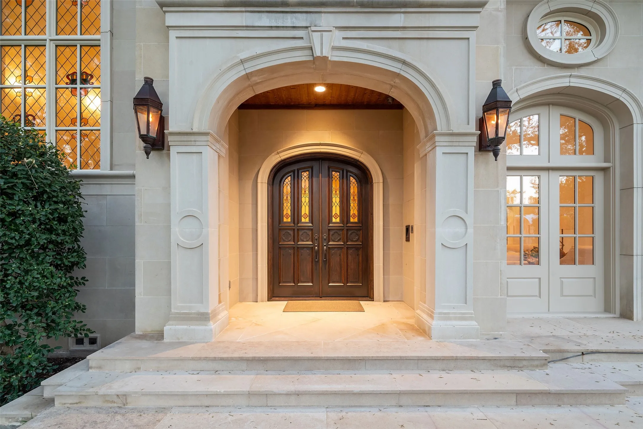 Single Family Residence For Sale in Dallas County , 3517 Lexington Avenue, Highland Park, Texas 75205, 5 Bedroom, 10 Bathroom, 3 Garage spaces, 13,932 Sqft, built in 2007, mls#21362638, Real Estate Agent in Highland Park, Homes For Sale in Dallas county, Homes For Sale in Highland Park, Realtor in Highland Park Texas, Real Estate Brokerage Independent Realty Texas, Luminita Cordes Realtor
