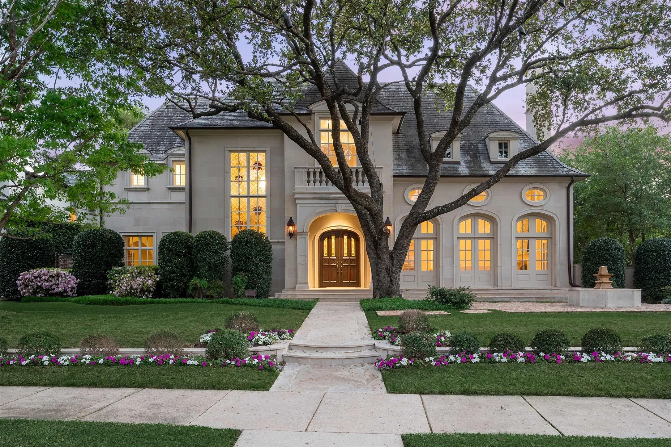 Single Family Residence For Sale in Dallas County , 3517 Lexington Avenue, Highland Park, Texas 75205, 5 Bedroom, 10 Bathroom, 3 Garage spaces, 13,932 Sqft, built in 2007, mls#21362638, Real Estate Agent in Highland Park, Homes For Sale in Dallas county, Homes For Sale in Highland Park, Realtor in Highland Park Texas, Real Estate Brokerage Independent Realty Texas, Luminita Cordes Realtor