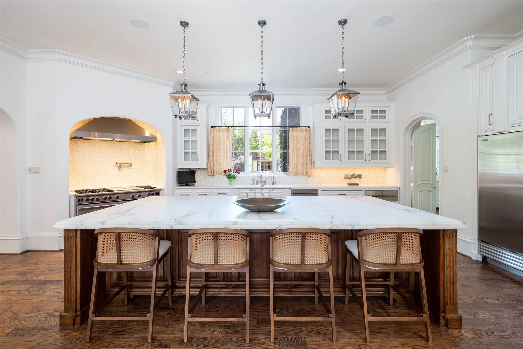 Single Family Residence For Sale in Dallas County , 3517 Lexington Avenue, Highland Park, Texas 75205, 5 Bedroom, 10 Bathroom, 3 Garage spaces, 13,932 Sqft, built in 2007, mls#21362638, Real Estate Agent in Highland Park, Homes For Sale in Dallas county, Homes For Sale in Highland Park, Realtor in Highland Park Texas, Real Estate Brokerage Independent Realty Texas, Luminita Cordes Realtor