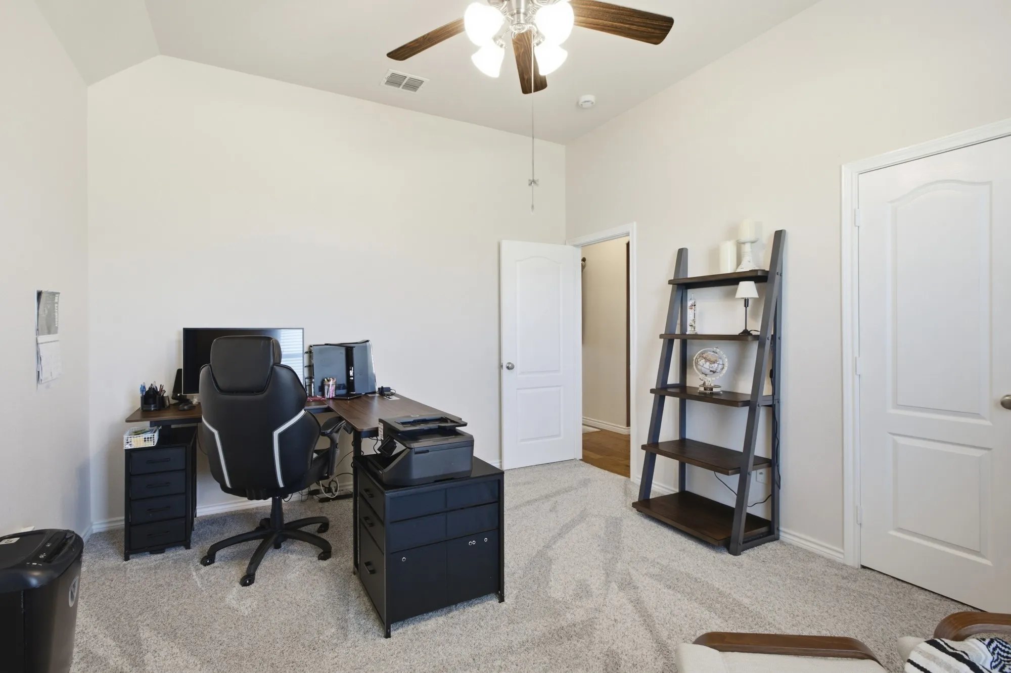 Single Family Residence For Sale in Hunt County , 4055 Hackberry Circle, Caddo Mills, Texas 75135, 4 Bedroom, 4 Bathroom, 2 Garage spaces, 3,020 Sqft, built in 2014, mls#21359089, Real Estate Agent in Caddo Mills, Homes For Sale in Hunt county, Homes For Sale in Caddo Mills, Realtor in Caddo Mills Texas, Real Estate Brokerage Independent Realty Texas, Luminita Cordes Realtor