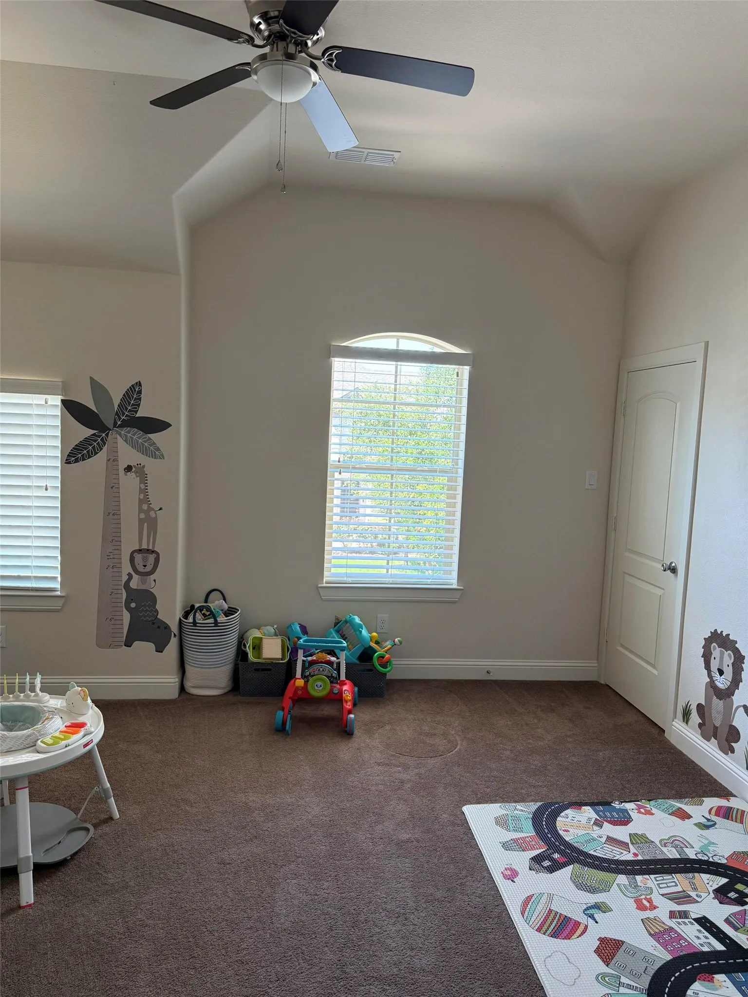 Single Family Residence For Rent in Collin County , 7613 Choctaw Lane, Mc Kinney, Texas 75070, 4 Bedroom, 3 Bathroom, 2 Garage spaces, 3,289 Sqft, built in 2017, Price $3,499, mls#21362642, Real Estate Agent in Mc Kinney, Homes For Rent in Collin county, Homes For Rent in Mc Kinney, Realtor in Mc Kinney Texas, Real Estate Brokerage Independent Realty Texas, Luminita Cordes Realtor