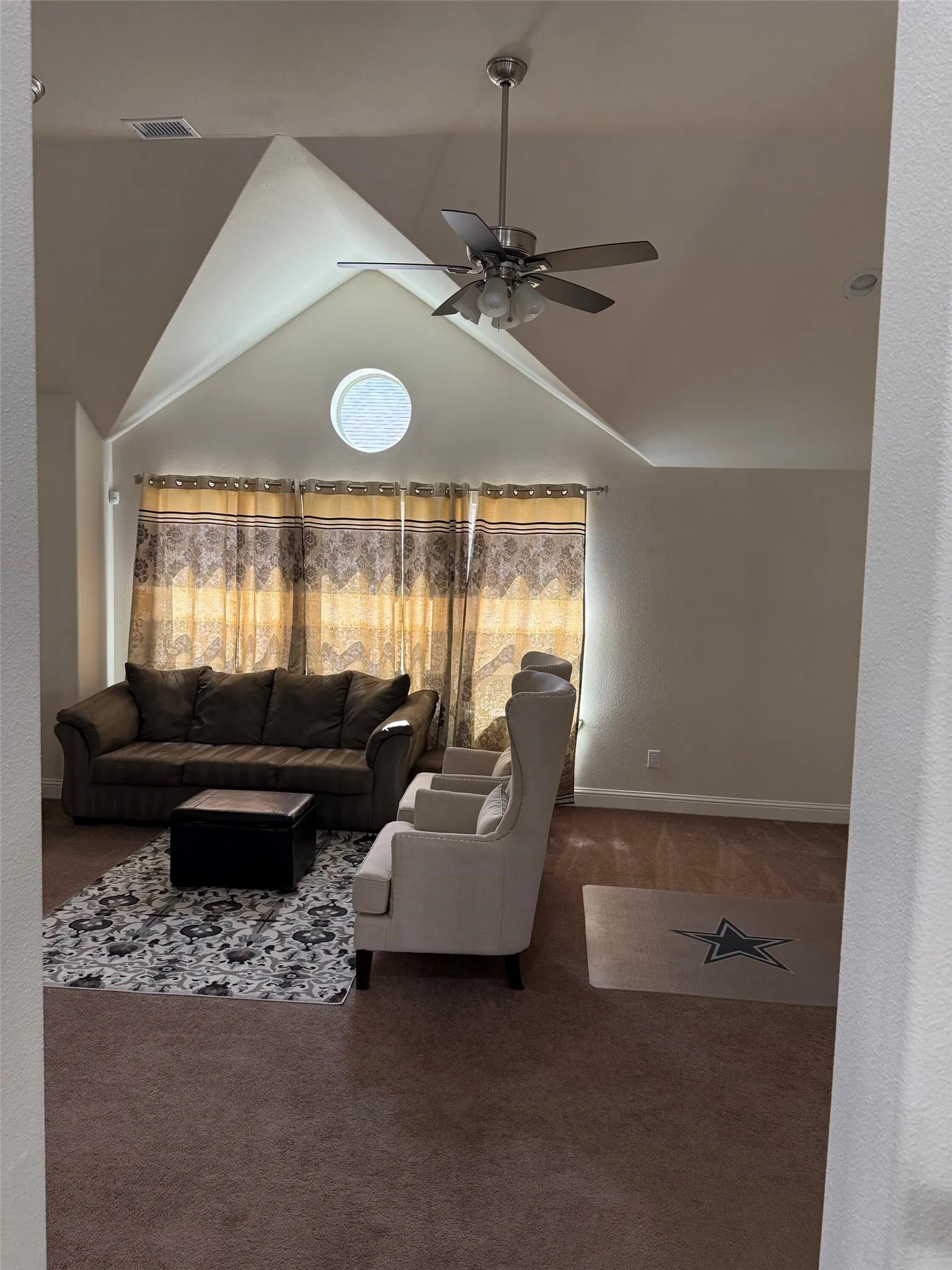 Single Family Residence For Rent in Collin County , 7613 Choctaw Lane, Mc Kinney, Texas 75070, 4 Bedroom, 3 Bathroom, 2 Garage spaces, 3,289 Sqft, built in 2017, Price $3,499, mls#21362642, Real Estate Agent in Mc Kinney, Homes For Rent in Collin county, Homes For Rent in Mc Kinney, Realtor in Mc Kinney Texas, Real Estate Brokerage Independent Realty Texas, Luminita Cordes Realtor
