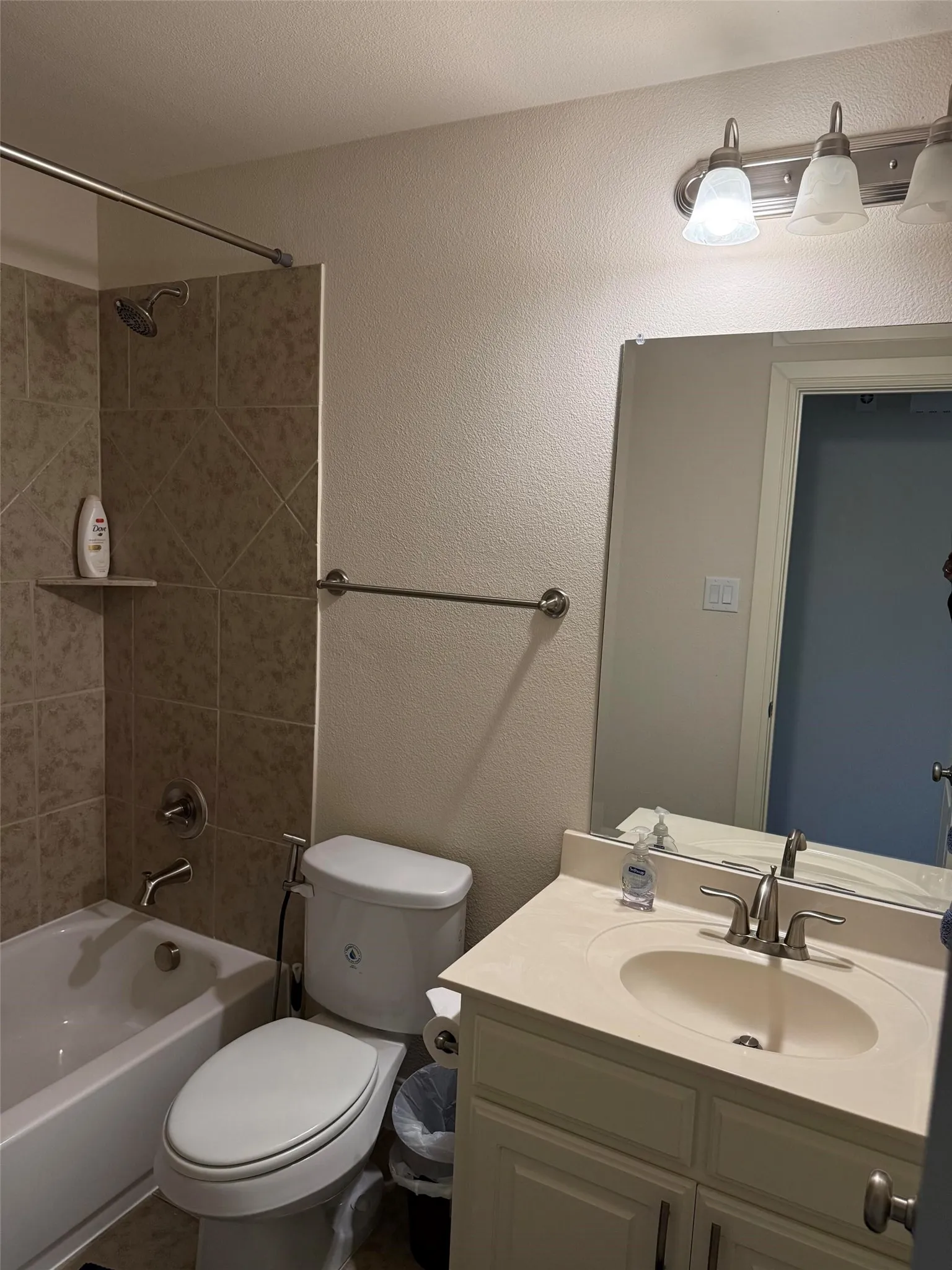 Single Family Residence For Rent in Collin County , 7613 Choctaw Lane, Mc Kinney, Texas 75070, 4 Bedroom, 3 Bathroom, 2 Garage spaces, 3,289 Sqft, built in 2017, Price $3,499, mls#21362642, Real Estate Agent in Mc Kinney, Homes For Rent in Collin county, Homes For Rent in Mc Kinney, Realtor in Mc Kinney Texas, Real Estate Brokerage Independent Realty Texas, Luminita Cordes Realtor