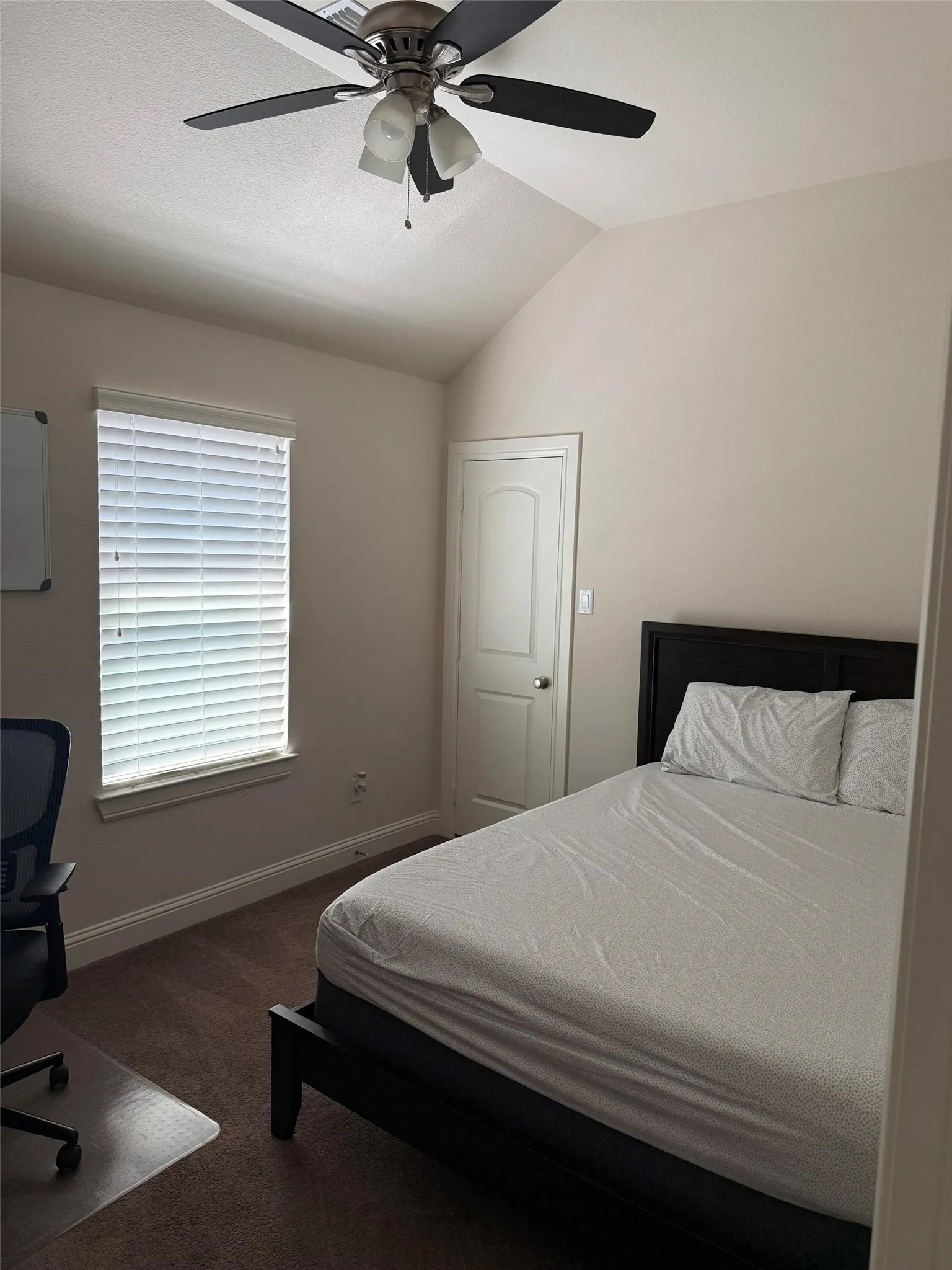 Single Family Residence For Rent in Collin County , 7613 Choctaw Lane, Mc Kinney, Texas 75070, 4 Bedroom, 3 Bathroom, 2 Garage spaces, 3,289 Sqft, built in 2017, Price $3,499, mls#21362642, Real Estate Agent in Mc Kinney, Homes For Rent in Collin county, Homes For Rent in Mc Kinney, Realtor in Mc Kinney Texas, Real Estate Brokerage Independent Realty Texas, Luminita Cordes Realtor