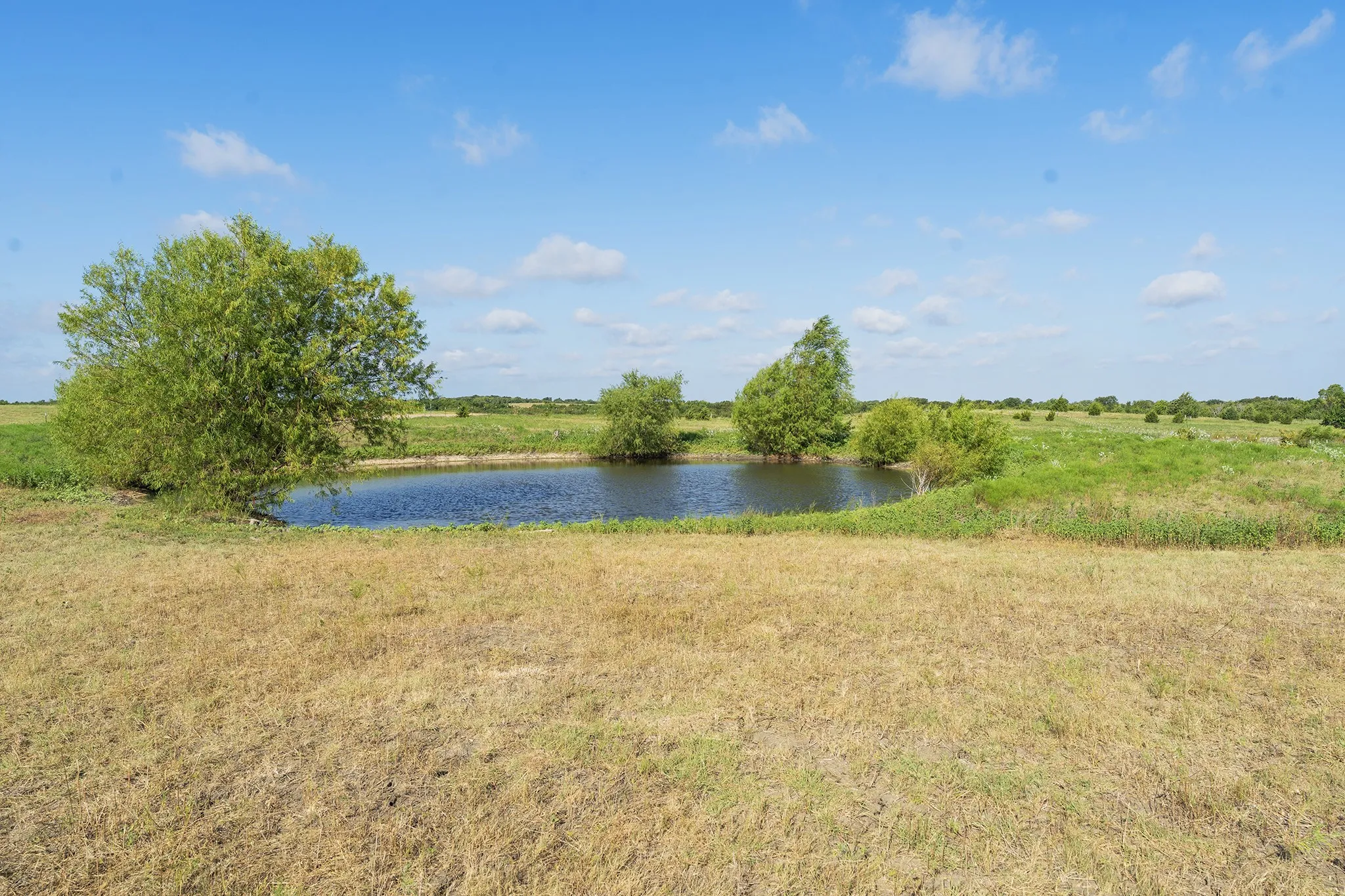 Mobile Home For Sale in Hunt County , 5634 County Road 1094, Celeste, Texas 75423, 2 Bedroom, 2 Bathroom, Garage spaces, 1,178 Sqft, built in 1995, Price $465,000, mls#21361746, Real Estate Agent in Celeste, Homes For Sale in Hunt county, Homes For Sale in Celeste, Realtor in Celeste Texas, Real Estate Brokerage Independent Realty Texas, Luminita Cordes Realtor