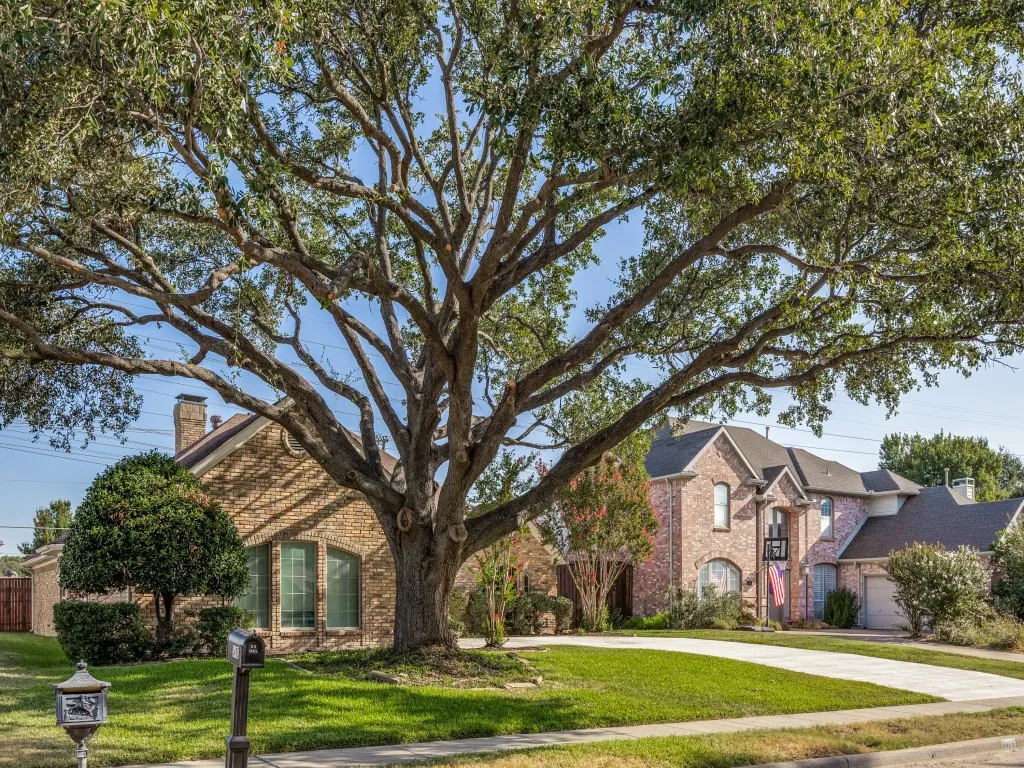 Single Family Residence For Sale in Collin County , 3405 Ashington Lane, Plano, Texas 75023, 3 Bedroom, 2 Bathroom, 2 Garage spaces, 2,255 Sqft, built in 1983, mls#21354893, Real Estate Agent in Plano, Homes For Sale in Collin county, Homes For Sale in Plano, Realtor in Plano Texas, Real Estate Brokerage Independent Realty Texas, Luminita Cordes Realtor