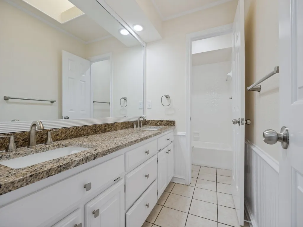 Single Family Residence For Sale in Collin County , 3405 Ashington Lane, Plano, Texas 75023, 3 Bedroom, 2 Bathroom, 2 Garage spaces, 2,255 Sqft, built in 1983, mls#21354893, Real Estate Agent in Plano, Homes For Sale in Collin county, Homes For Sale in Plano, Realtor in Plano Texas, Real Estate Brokerage Independent Realty Texas, Luminita Cordes Realtor