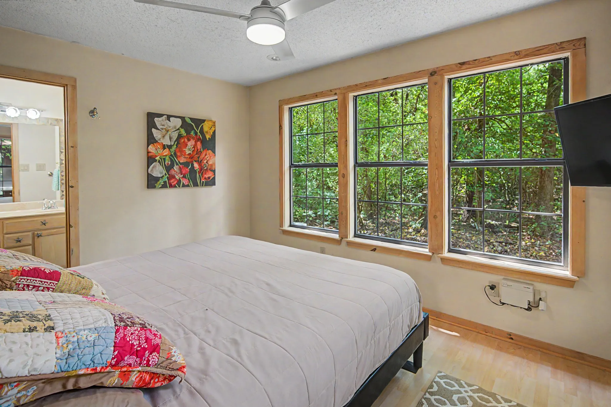 Single Family Residence For Sale in Wood County , 209 Woodfern Glen, Holly Lake Ranch, Texas 75765, 4 Bedroom, 5 Bathroom, 2 Garage spaces, 2,734 Sqft, built in 1996, mls#21355604, Real Estate Agent in Holly Lake Ranch, Homes For Sale in Wood county, Homes For Sale in Holly Lake Ranch, Realtor in Holly Lake Ranch Texas, Real Estate Brokerage Independent Realty Texas, Luminita Cordes Realtor