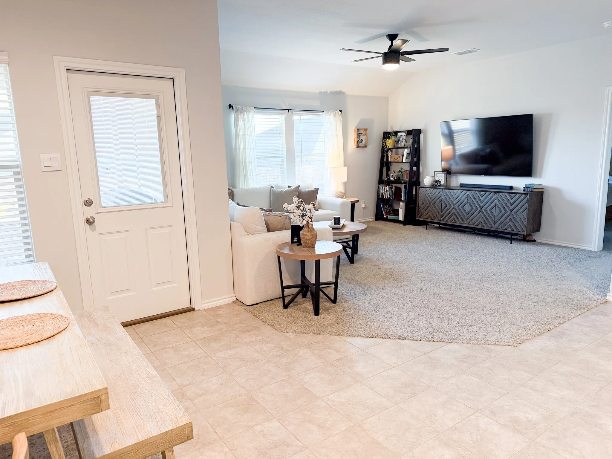 Single Family Residence For Sale in Denton County , 613 Whitecomb Lane, Justin, Texas 76247, 4 Bedroom, 2 Bathroom, 2 Garage spaces, 1,728 Sqft, built in 2023, mls#21362665, Real Estate Agent in Justin, Homes For Sale in Denton county, Homes For Sale in Justin, Realtor in Justin Texas, Real Estate Brokerage Independent Realty Texas, Luminita Cordes Realtor