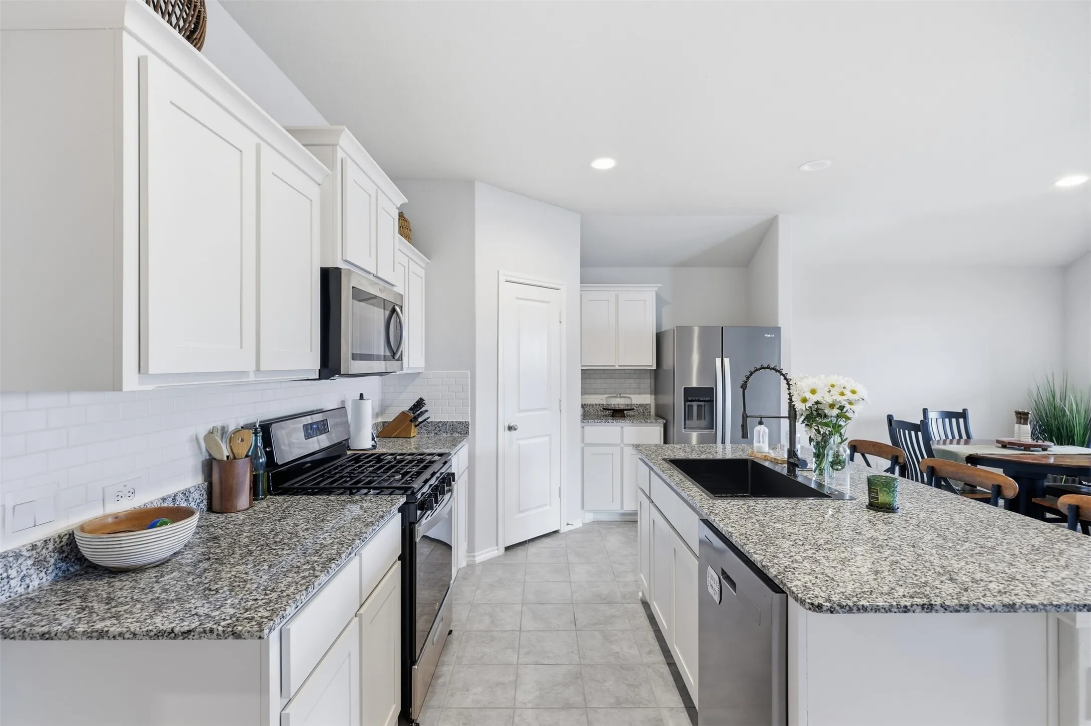 Single Family Residence For Sale in Denton County , 613 Whitecomb Lane, Justin, Texas 76247, 4 Bedroom, 2 Bathroom, 2 Garage spaces, 1,728 Sqft, built in 2023, mls#21362665, Real Estate Agent in Justin, Homes For Sale in Denton county, Homes For Sale in Justin, Realtor in Justin Texas, Real Estate Brokerage Independent Realty Texas, Luminita Cordes Realtor