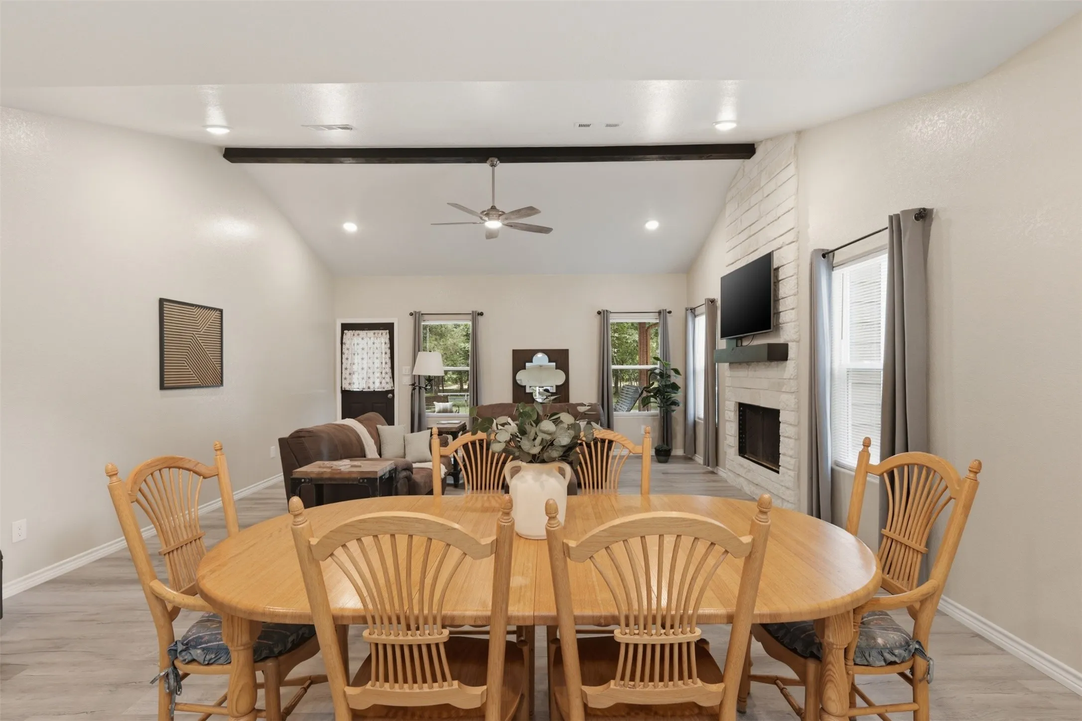 Single Family Residence For Sale in Franklin (TX) County , 733 King Arthur Ct, Scroggins, Texas 75480, 3 Bedroom, 2 Bathroom, 2 Garage spaces, 1,602 Sqft, built in 2024, mls#21272883, Real Estate Agent in Scroggins, Homes For Sale in Franklin (TX) county, Homes For Sale in Scroggins, Realtor in Scroggins Texas, Real Estate Brokerage Independent Realty Texas, Luminita Cordes Realtor