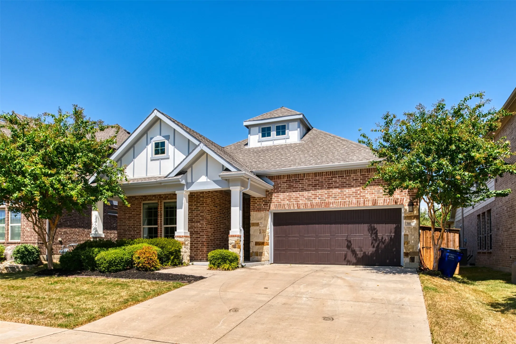Single Family Residence For Rent in Johnson County , 3015 Newsom Ridge Drive, Mansfield, Texas 76063, 3 Bedroom, 2 Bathroom, 2 Garage spaces, 2,466 Sqft, built in 2016, mls#21354987, Real Estate Agent in Mansfield, Homes For Rent in Johnson county, Homes For Rent in Mansfield, Realtor in Mansfield Texas, Real Estate Brokerage Independent Realty Texas, Luminita Cordes Realtor