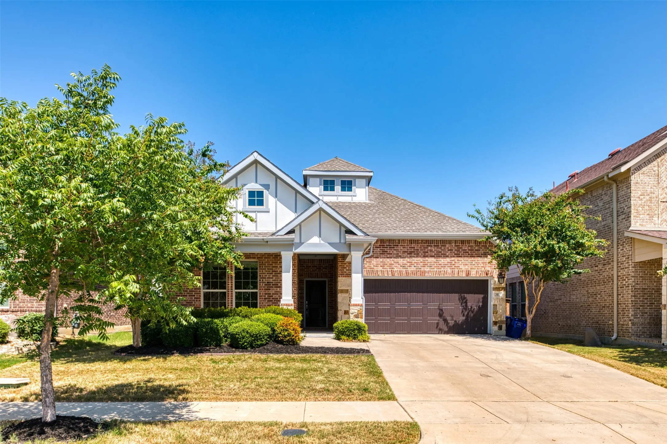 Single Family Residence For Rent in Johnson County , 3015 Newsom Ridge Drive, Mansfield, Texas 76063, 3 Bedroom, 2 Bathroom, 2 Garage spaces, 2,466 Sqft, built in 2016, mls#21354987, Real Estate Agent in Mansfield, Homes For Rent in Johnson county, Homes For Rent in Mansfield, Realtor in Mansfield Texas, Real Estate Brokerage Independent Realty Texas, Luminita Cordes Realtor