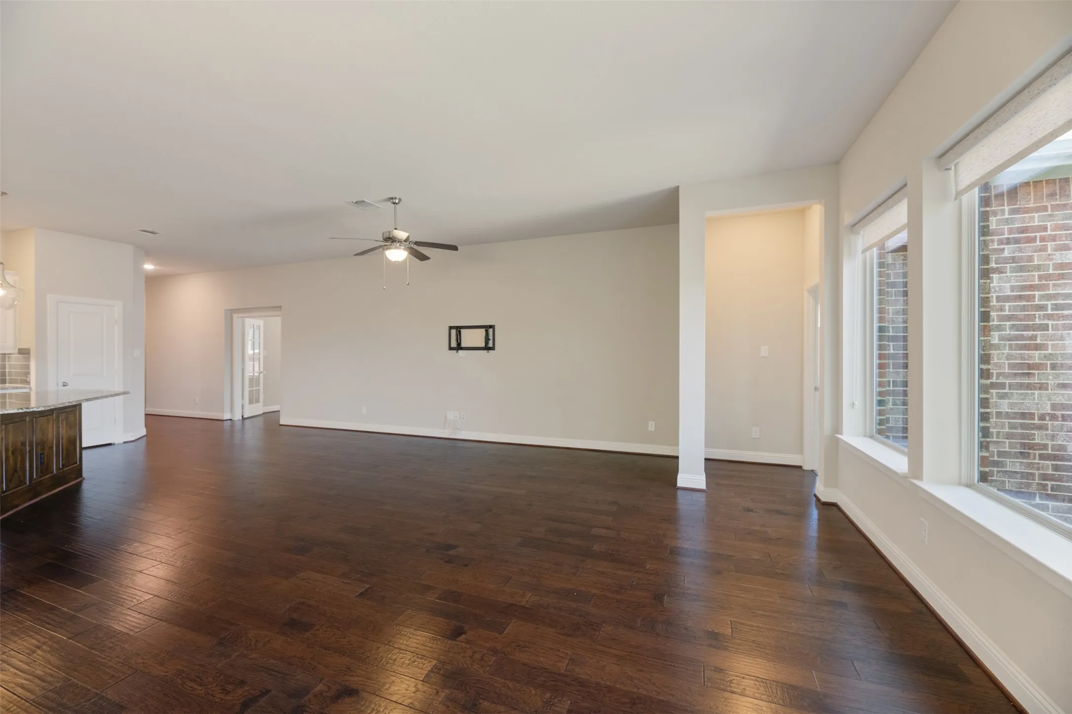 Single Family Residence For Rent in Johnson County , 3015 Newsom Ridge Drive, Mansfield, Texas 76063, 3 Bedroom, 2 Bathroom, 2 Garage spaces, 2,466 Sqft, built in 2016, mls#21354987, Real Estate Agent in Mansfield, Homes For Rent in Johnson county, Homes For Rent in Mansfield, Realtor in Mansfield Texas, Real Estate Brokerage Independent Realty Texas, Luminita Cordes Realtor