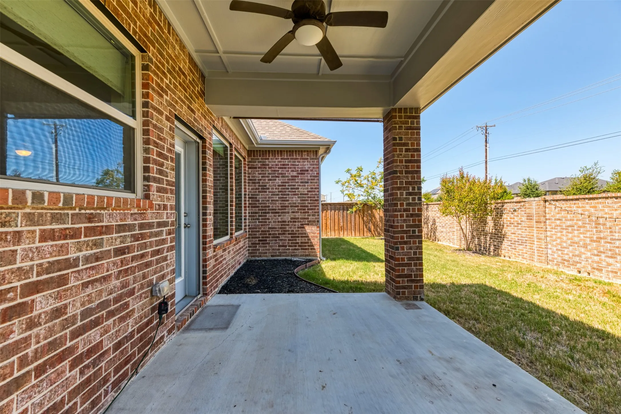 Single Family Residence For Rent in Johnson County , 3015 Newsom Ridge Drive, Mansfield, Texas 76063, 3 Bedroom, 2 Bathroom, 2 Garage spaces, 2,466 Sqft, built in 2016, mls#21354987, Real Estate Agent in Mansfield, Homes For Rent in Johnson county, Homes For Rent in Mansfield, Realtor in Mansfield Texas, Real Estate Brokerage Independent Realty Texas, Luminita Cordes Realtor