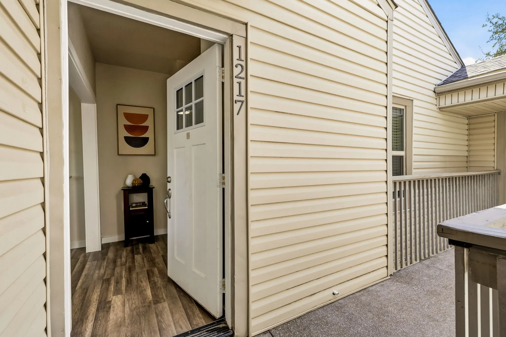 Condominium For Sale in Dallas County , 7340 Skillman Street 1217, Dallas, Texas 75231, 1 Bedroom, 1 Bathroom, 1 Garage spaces, 663 Sqft, built in 1983, mls#21360784, Real Estate Agent in Dallas, Homes For Sale in Dallas county, Homes For Sale in Dallas, Realtor in Dallas Texas, Real Estate Brokerage Independent Realty Texas, Luminita Cordes Realtor