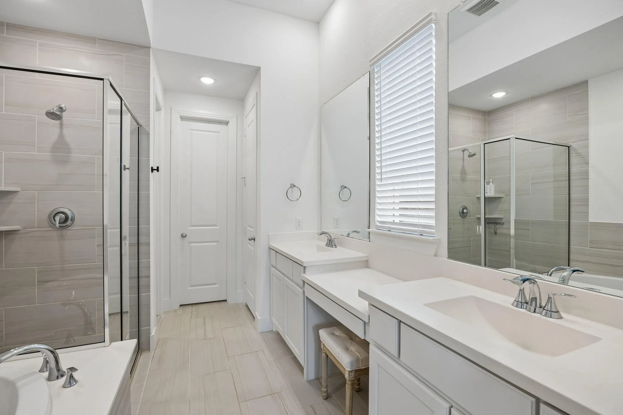 Single Family Residence For Sale in Rockwall County , 1228 Emilia Road, Fate, Texas 75087, 4 Bedroom, 3 Bathroom, 2 Garage spaces, 2,305 Sqft, built in 2023, mls#21362670, Real Estate Agent in Fate, Homes For Sale in Rockwall county, Homes For Sale in Fate, Realtor in Fate Texas, Real Estate Brokerage Independent Realty Texas, Luminita Cordes Realtor