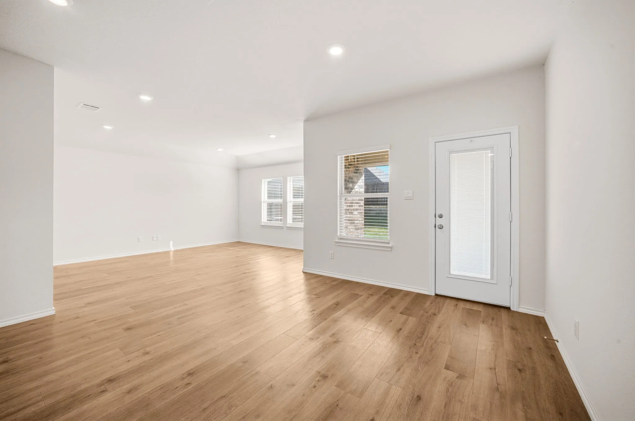 Single Family Residence For Sale in Ellis County , 2909 Baldwin Lane, Ennis, Texas 75119, 3 Bedroom, 2 Bathroom, 2 Garage spaces, 1,637 Sqft, built in 2024, Price $269,777, mls#21362066, Real Estate Agent in Ennis, Homes For Sale in Ellis county, Homes For Sale in Ennis, Realtor in Ennis Texas, Real Estate Brokerage Independent Realty Texas, Luminita Cordes Realtor