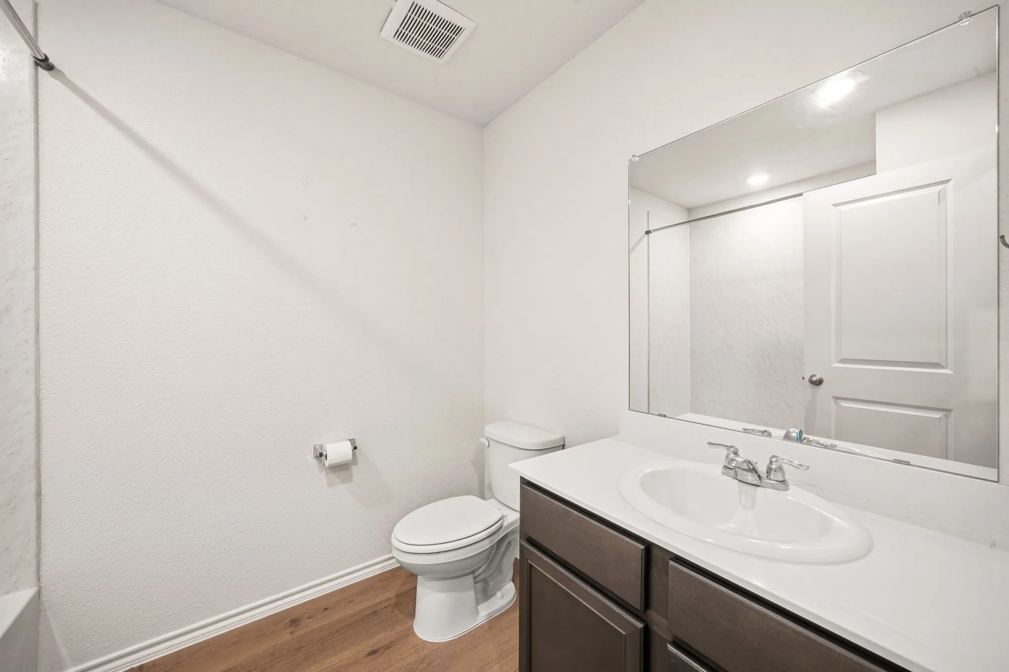 Single Family Residence For Sale in Ellis County , 2909 Baldwin Lane, Ennis, Texas 75119, 3 Bedroom, 2 Bathroom, 2 Garage spaces, 1,637 Sqft, built in 2024, Price $269,777, mls#21362066, Real Estate Agent in Ennis, Homes For Sale in Ellis county, Homes For Sale in Ennis, Realtor in Ennis Texas, Real Estate Brokerage Independent Realty Texas, Luminita Cordes Realtor