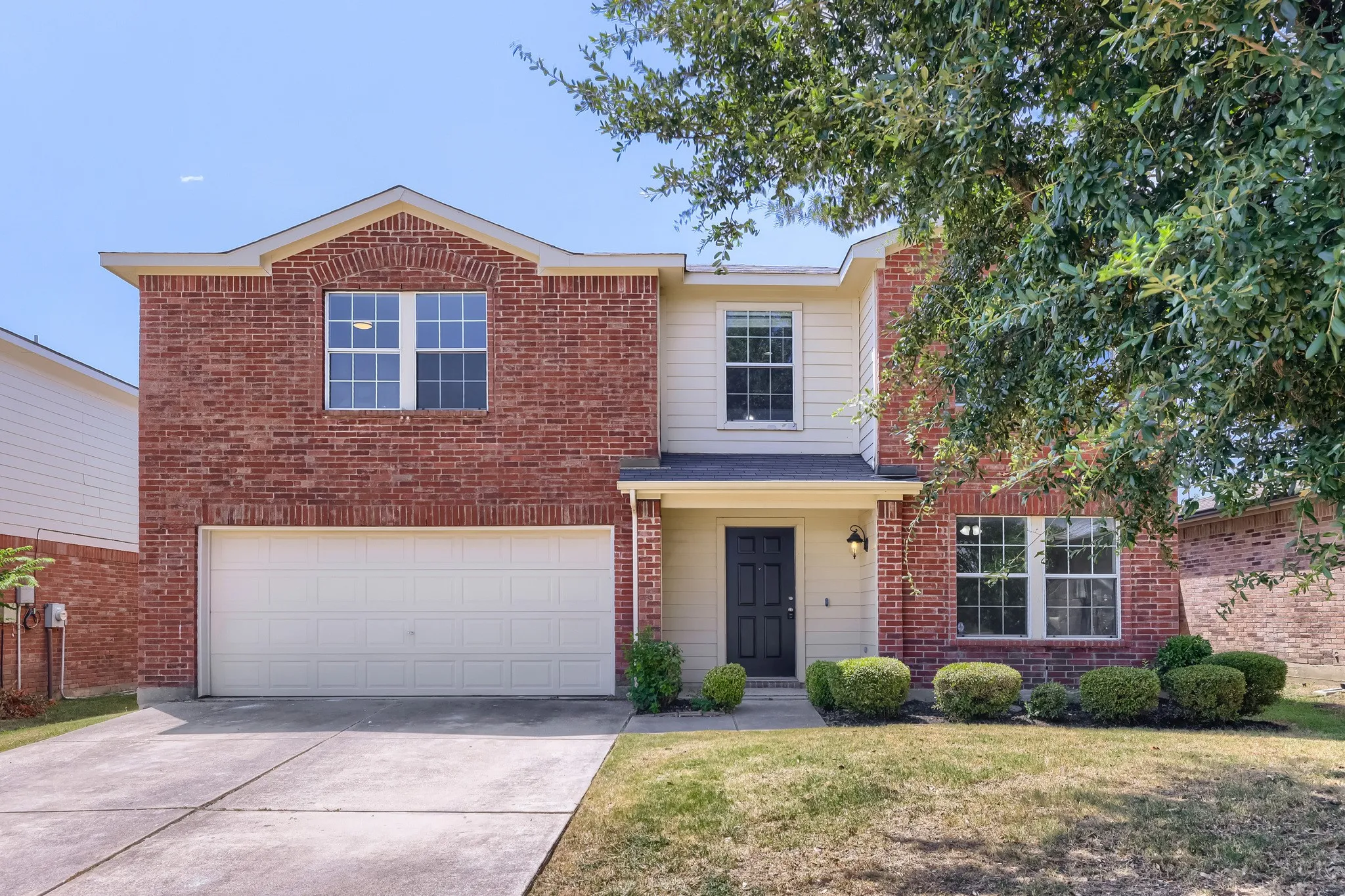 Single Family Residence For Sale in Tarrant County , 4140 Heirship Court, Fort Worth, Texas 76244, 5 Bedroom, 3 Bathroom, 2 Garage spaces, 2,708 Sqft, built in 2007, mls#21359511, Real Estate Agent in Fort Worth, Homes For Sale in Tarrant county, Homes For Sale in Fort Worth, Realtor in Fort Worth Texas, Real Estate Brokerage Independent Realty Texas, Luminita Cordes Realtor