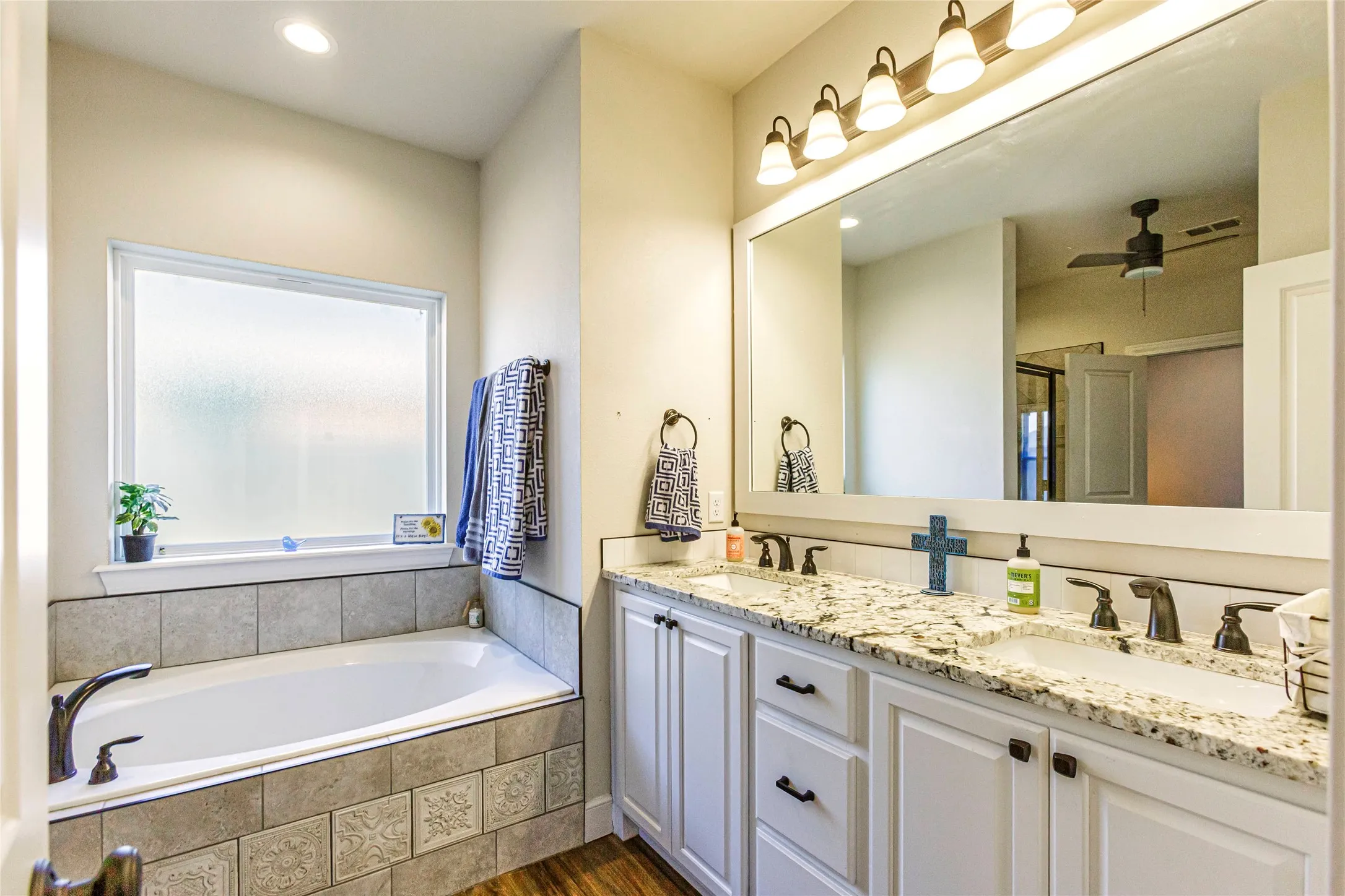 Single Family Residence For Sale in Taylor County , 337 Sophia Lane, Abilene, Texas 79602, 3 Bedroom, 2 Bathroom, 2 Garage spaces, 1,527 Sqft, built in 2020, mls#21361637, Real Estate Agent in Abilene, Homes For Sale in Taylor county, Homes For Sale in Abilene, Realtor in Abilene Texas, Real Estate Brokerage Independent Realty Texas, Luminita Cordes Realtor