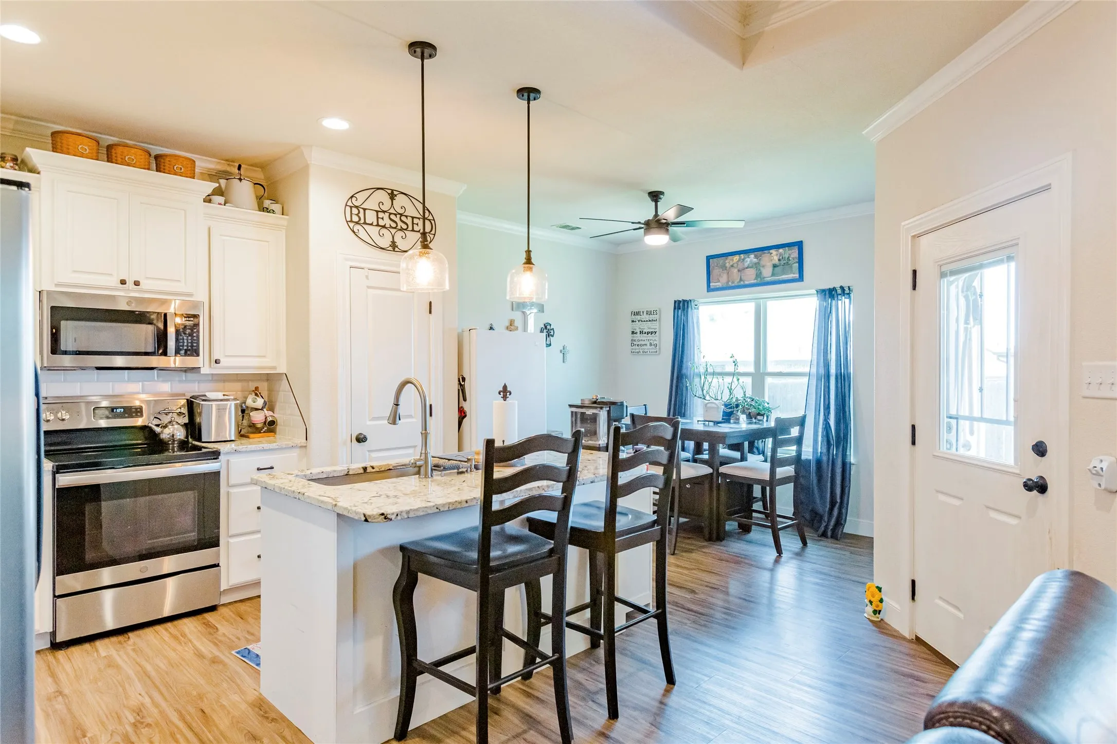 Single Family Residence For Sale in Taylor County , 337 Sophia Lane, Abilene, Texas 79602, 3 Bedroom, 2 Bathroom, 2 Garage spaces, 1,527 Sqft, built in 2020, mls#21361637, Real Estate Agent in Abilene, Homes For Sale in Taylor county, Homes For Sale in Abilene, Realtor in Abilene Texas, Real Estate Brokerage Independent Realty Texas, Luminita Cordes Realtor