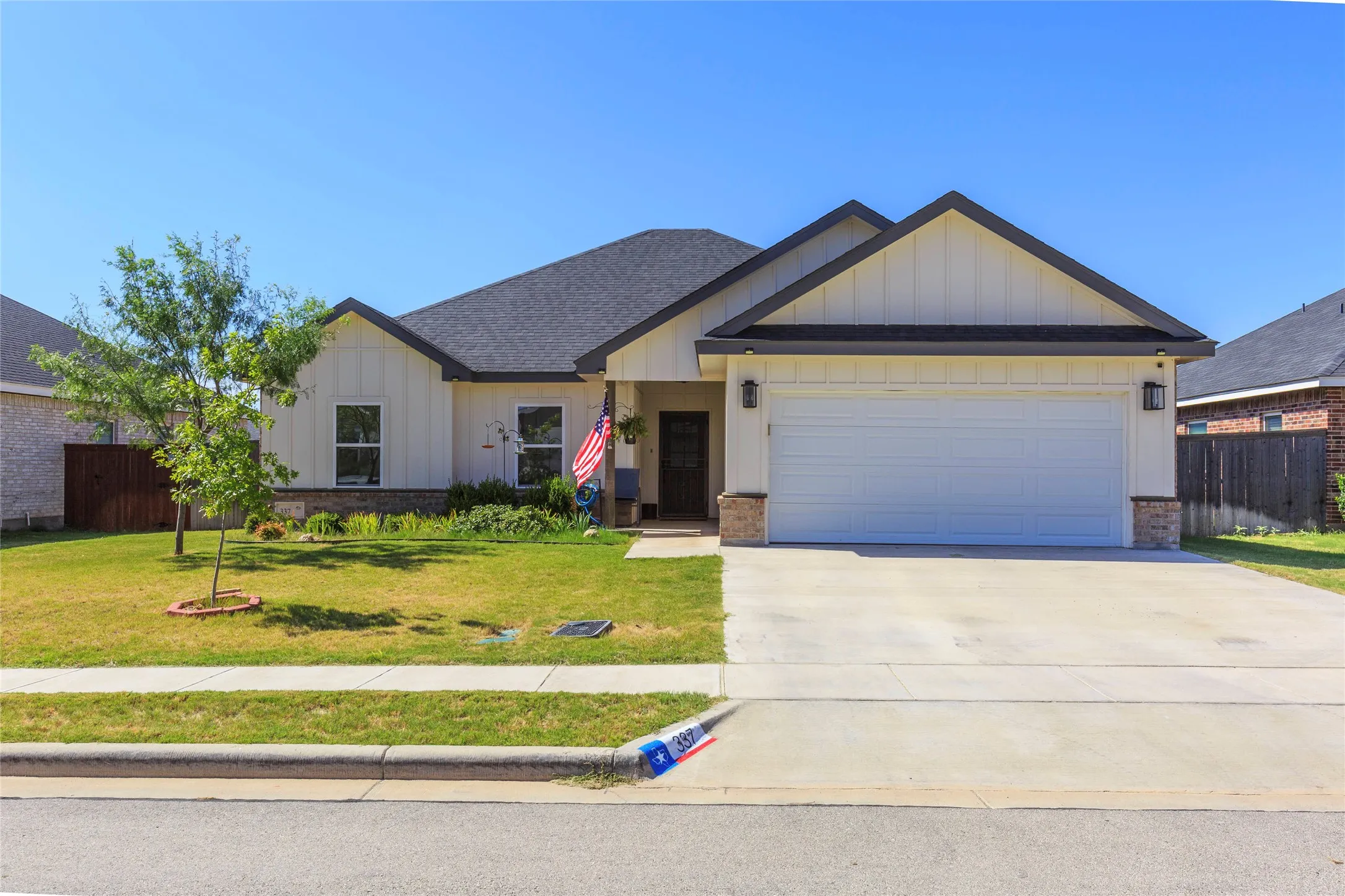 Single Family Residence For Sale in Taylor County , 337 Sophia Lane, Abilene, Texas 79602, 3 Bedroom, 2 Bathroom, 2 Garage spaces, 1,527 Sqft, built in 2020, mls#21361637, Real Estate Agent in Abilene, Homes For Sale in Taylor county, Homes For Sale in Abilene, Realtor in Abilene Texas, Real Estate Brokerage Independent Realty Texas, Luminita Cordes Realtor