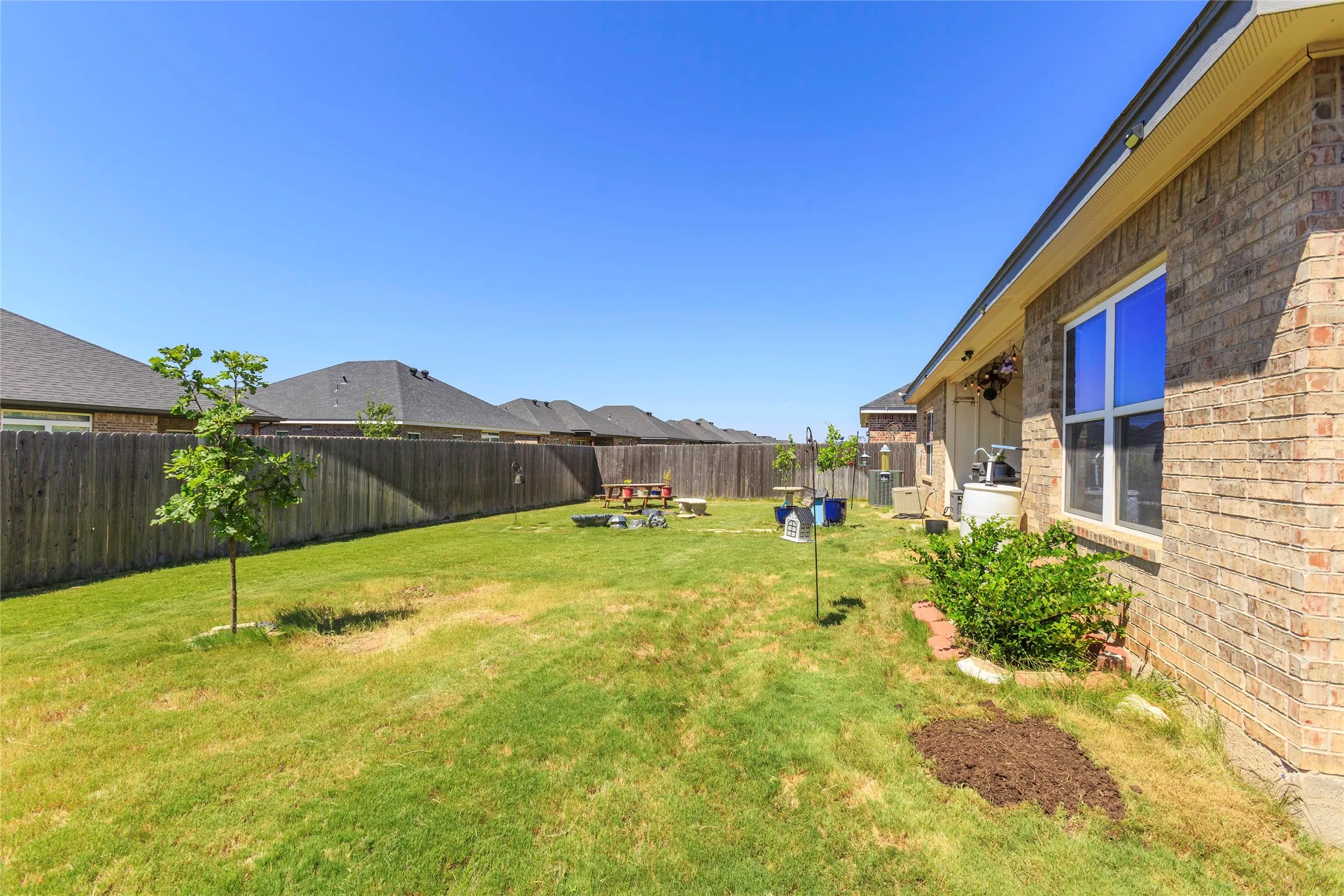 Single Family Residence For Sale in Taylor County , 337 Sophia Lane, Abilene, Texas 79602, 3 Bedroom, 2 Bathroom, 2 Garage spaces, 1,527 Sqft, built in 2020, mls#21361637, Real Estate Agent in Abilene, Homes For Sale in Taylor county, Homes For Sale in Abilene, Realtor in Abilene Texas, Real Estate Brokerage Independent Realty Texas, Luminita Cordes Realtor