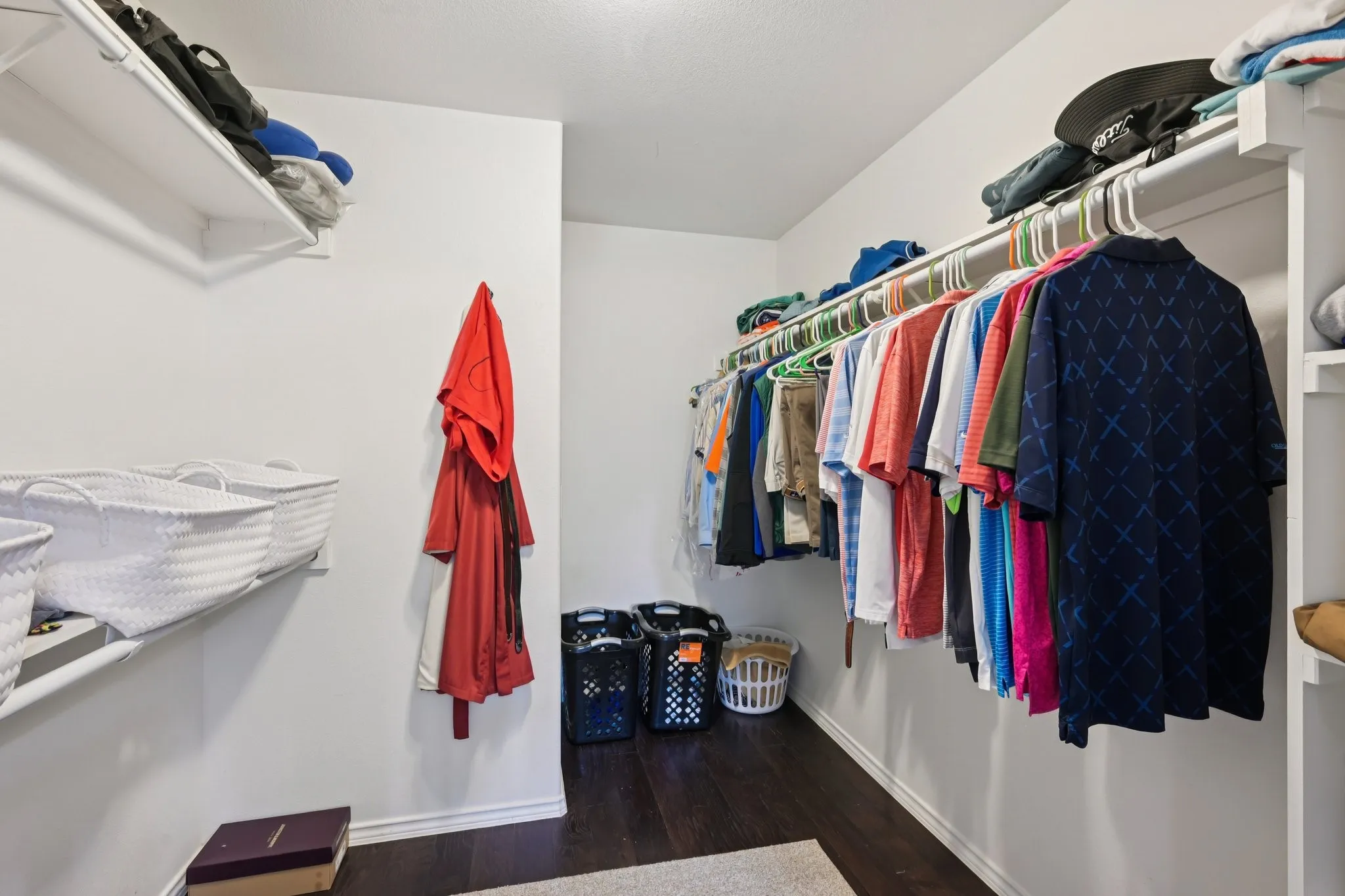 Primary suite closet