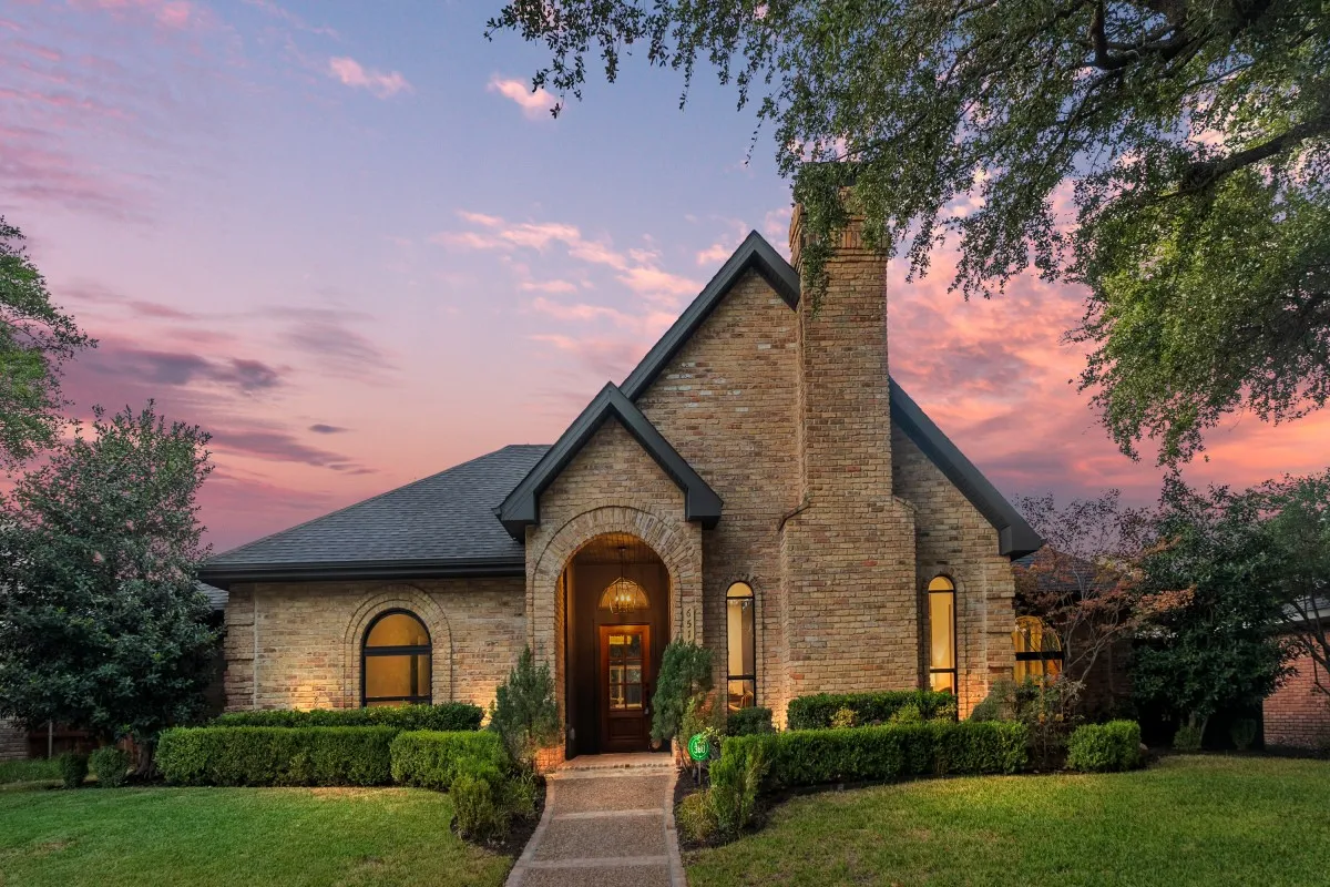 Single Family Residence For Sale in Collin County , 6515 Genstar Lane, Dallas, Texas 75252, 4 Bedroom, 3 Bathroom, 2 Garage spaces, 2,546 Sqft, built in 1983, mls#21362594, Real Estate Agent in Dallas, Homes For Sale in Collin county, Homes For Sale in Dallas, Realtor in Dallas Texas, Real Estate Brokerage Independent Realty Texas, Luminita Cordes Realtor