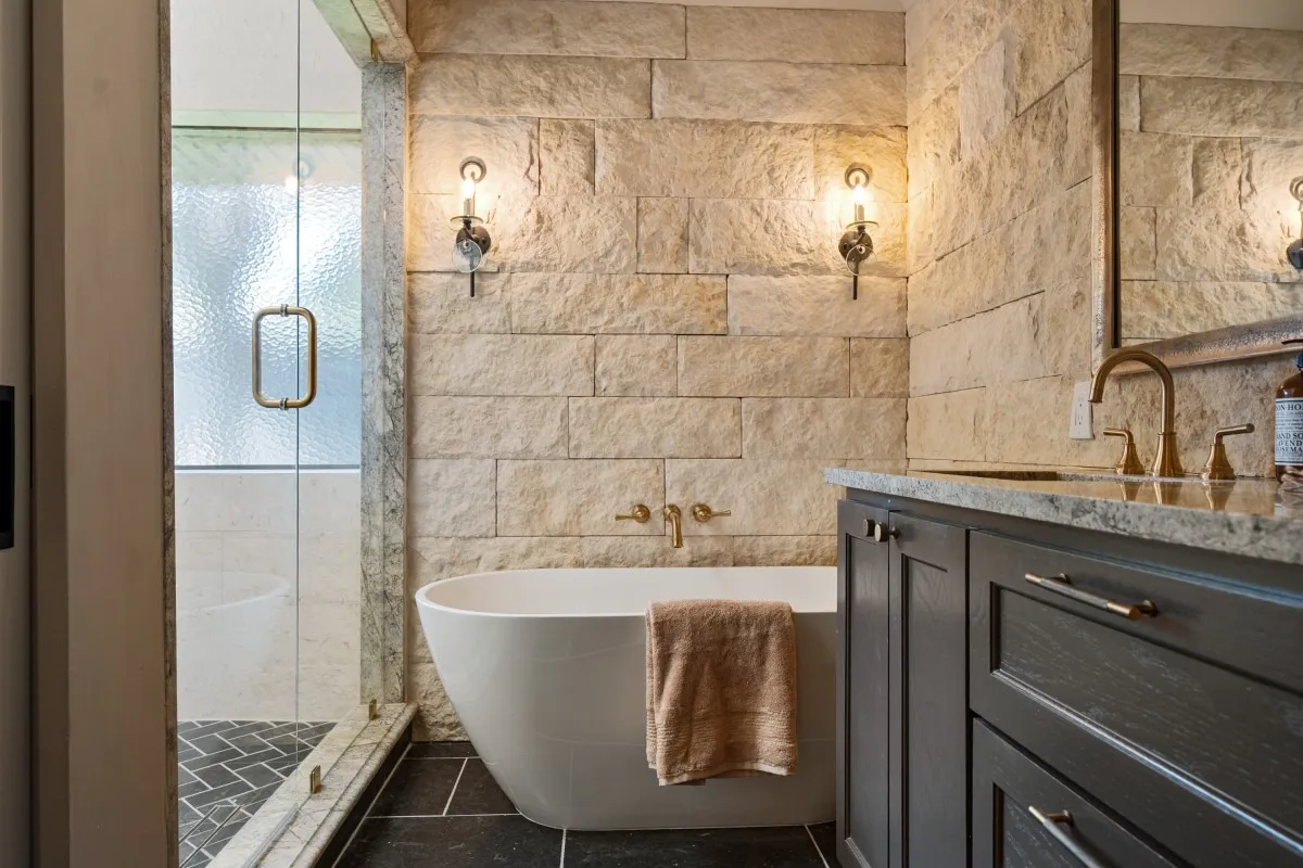 Single Family Residence For Sale in Collin County , 6515 Genstar Lane, Dallas, Texas 75252, 4 Bedroom, 3 Bathroom, 2 Garage spaces, 2,546 Sqft, built in 1983, mls#21362594, Real Estate Agent in Dallas, Homes For Sale in Collin county, Homes For Sale in Dallas, Realtor in Dallas Texas, Real Estate Brokerage Independent Realty Texas, Luminita Cordes Realtor