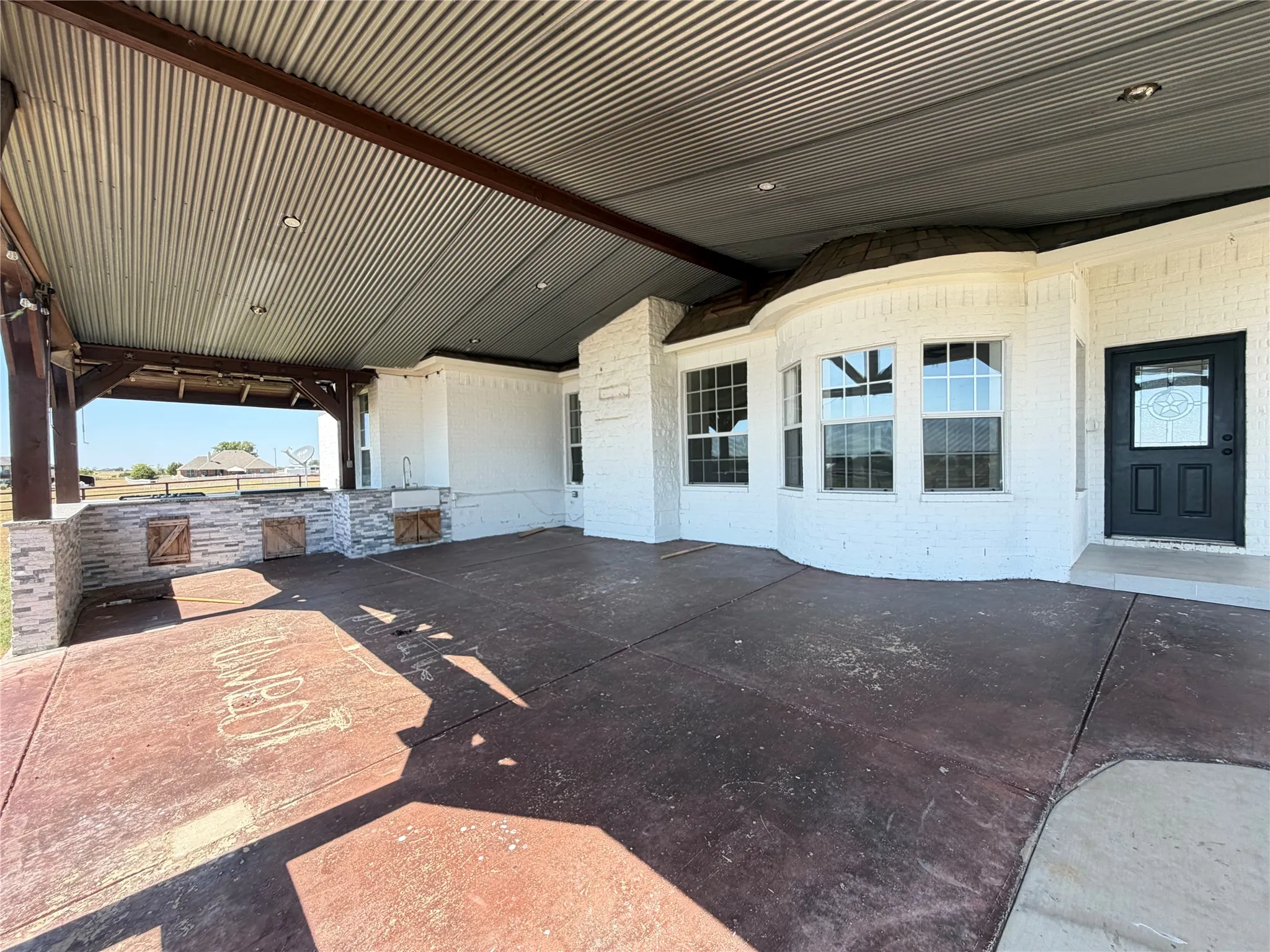 Single Family Residence For Sale in Ellis County , 1015 Curry Road, Waxahachie, Texas 75167, 5 Bedroom, 3 Bathroom, Garage spaces, 5,113 Sqft, built in 2011, mls#21359628, Real Estate Agent in Waxahachie, Homes For Sale in Ellis county, Homes For Sale in Waxahachie, Realtor in Waxahachie Texas, Real Estate Brokerage Independent Realty Texas, Luminita Cordes Realtor