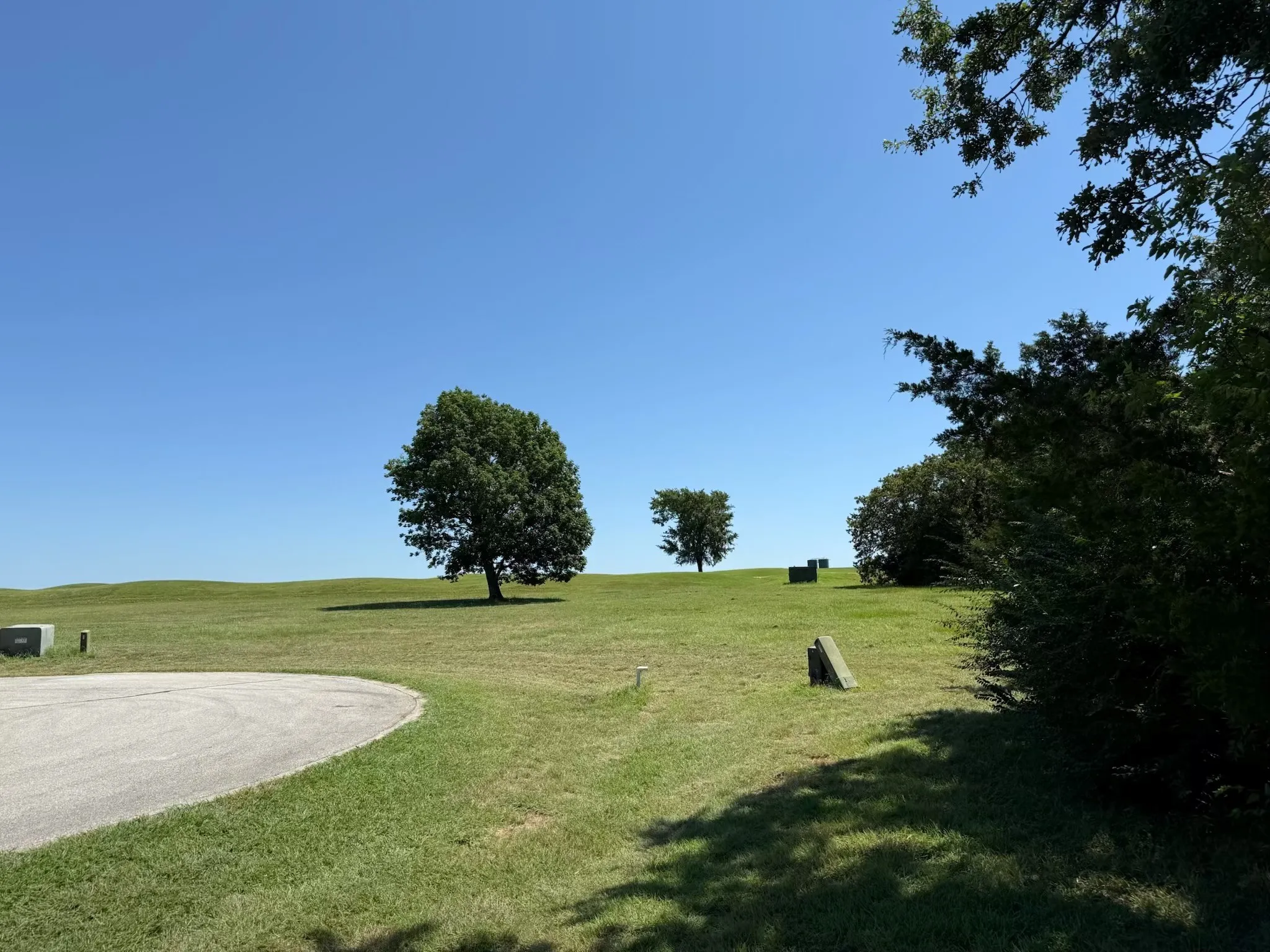 Unimproved Land For Sale in Grayson County , 44 Dublin Court, Gordonville, Texas 76245, 0, 0, Garage spaces, 0 Sqft, built in 0, Price $39,500, mls#21362718, Real Estate Agent in Gordonville, Homes For Sale in Grayson county, Homes For Sale in Gordonville, Realtor in Gordonville Texas, Real Estate Brokerage Independent Realty Texas, Luminita Cordes Realtor