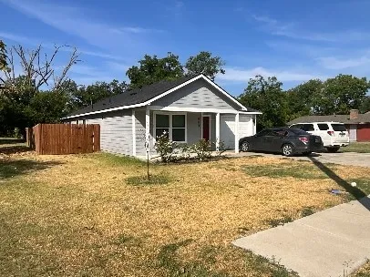 Single Family Residence For Rent in Kaufman County , 504 Thomas Street, Terrell, Texas 75160, 3 Bedroom, 2 Bathroom, 1 Garage spaces, 1,622 Sqft, built in 2022, mls#21358950, Real Estate Agent in Terrell, Homes For Rent in Kaufman county, Homes For Rent in Terrell, Realtor in Terrell Texas, Real Estate Brokerage Independent Realty Texas, Luminita Cordes Realtor