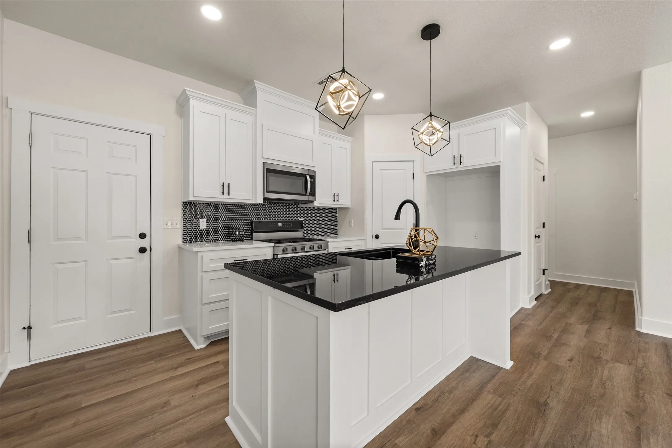 Single Family Residence For Sale in Mc Lennan County , 3317 Bagby Avenue, Waco, Texas 76711, 3 Bedroom, 3 Bathroom, Garage spaces, 1,600 Sqft, built in 2026, mls#21361391, Real Estate Agent in Waco, Homes For Sale in Mc Lennan county, Homes For Sale in Waco, Realtor in Waco Texas, Real Estate Brokerage Independent Realty Texas, Luminita Cordes Realtor