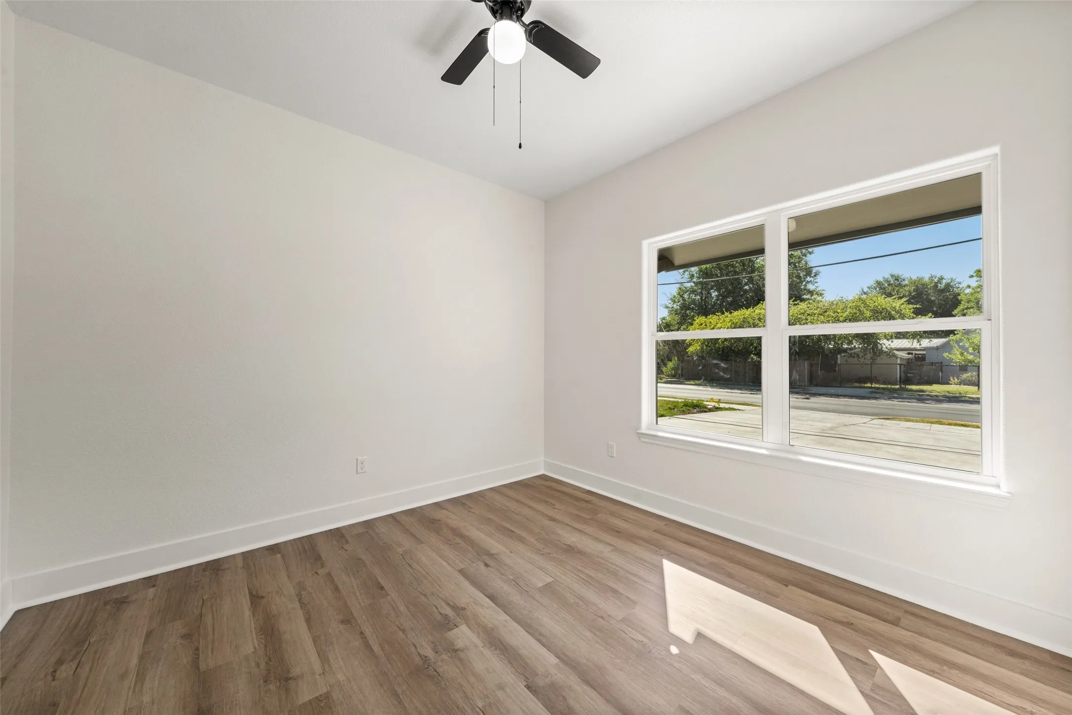 Single Family Residence For Sale in Mc Lennan County , 3317 Bagby Avenue, Waco, Texas 76711, 3 Bedroom, 3 Bathroom, Garage spaces, 1,600 Sqft, built in 2026, mls#21361391, Real Estate Agent in Waco, Homes For Sale in Mc Lennan county, Homes For Sale in Waco, Realtor in Waco Texas, Real Estate Brokerage Independent Realty Texas, Luminita Cordes Realtor