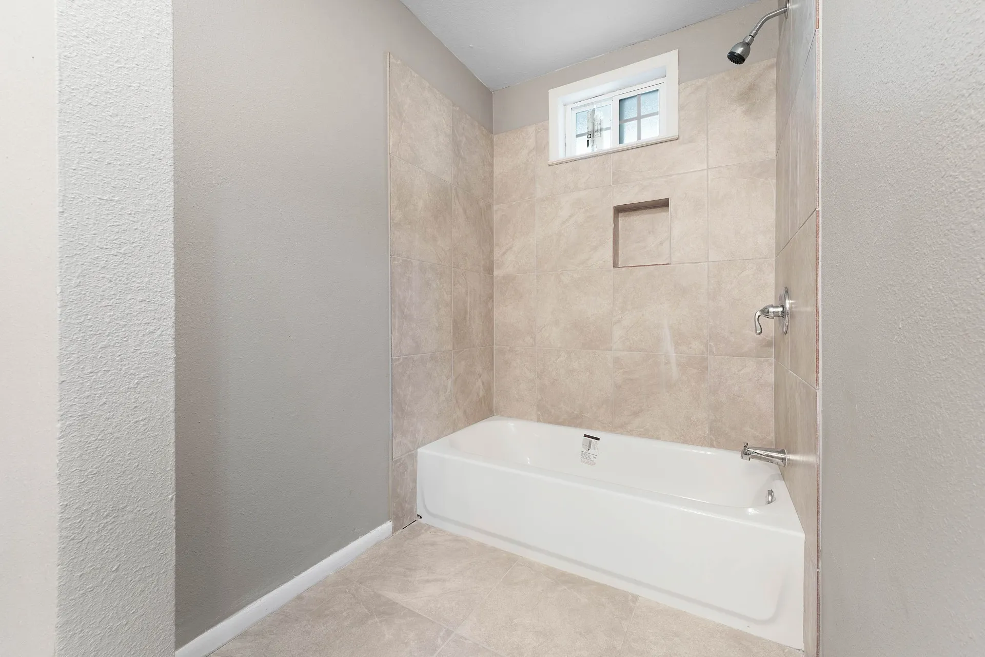 Apartment For Rent in Hunt County , 3430 Sockwell Boulevard 3440, Greenville, Texas 75401, 2 Bedroom, 2 Bathroom, Garage spaces, 920 Sqft, built in 1965, mls#21360165, Real Estate Agent in Greenville, Homes For Rent in Hunt county, Homes For Rent in Greenville, Realtor in Greenville Texas, Real Estate Brokerage Independent Realty Texas, Luminita Cordes Realtor