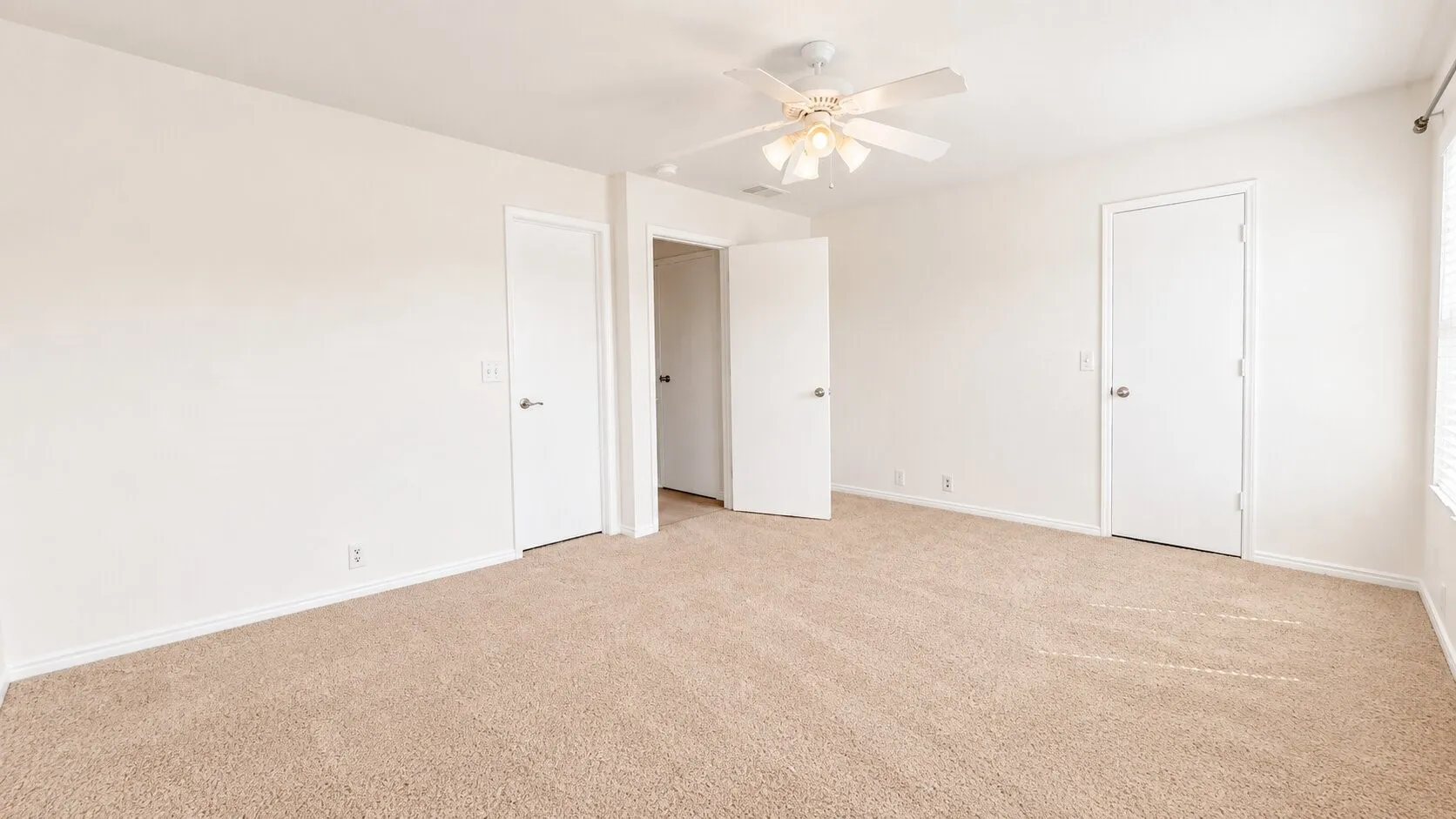 Single Family Residence For Sale in Collin County , 908 Greene Way, Wylie, Texas 75098, 3 Bedroom, 2 Bathroom, 2 Garage spaces, 1,221 Sqft, built in 2003, mls#21361565, Real Estate Agent in Wylie, Homes For Sale in Collin county, Homes For Sale in Wylie, Realtor in Wylie Texas, Real Estate Brokerage Independent Realty Texas, Luminita Cordes Realtor