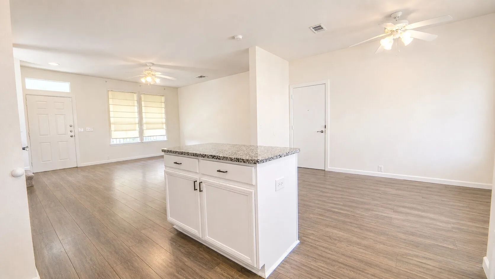 Single Family Residence For Sale in Collin County , 908 Greene Way, Wylie, Texas 75098, 3 Bedroom, 2 Bathroom, 2 Garage spaces, 1,221 Sqft, built in 2003, mls#21361565, Real Estate Agent in Wylie, Homes For Sale in Collin county, Homes For Sale in Wylie, Realtor in Wylie Texas, Real Estate Brokerage Independent Realty Texas, Luminita Cordes Realtor
