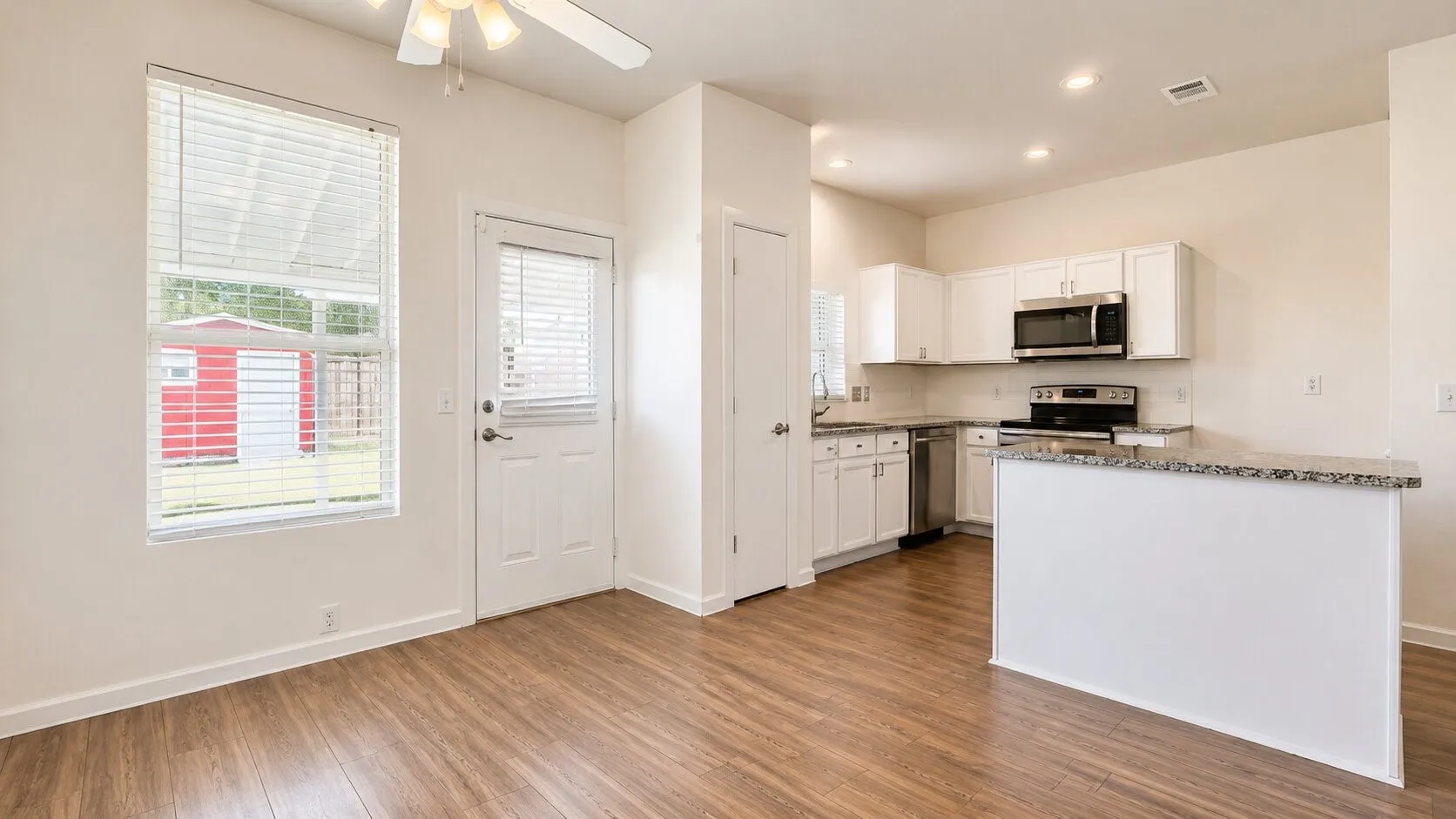 Single Family Residence For Sale in Collin County , 908 Greene Way, Wylie, Texas 75098, 3 Bedroom, 2 Bathroom, 2 Garage spaces, 1,221 Sqft, built in 2003, mls#21361565, Real Estate Agent in Wylie, Homes For Sale in Collin county, Homes For Sale in Wylie, Realtor in Wylie Texas, Real Estate Brokerage Independent Realty Texas, Luminita Cordes Realtor
