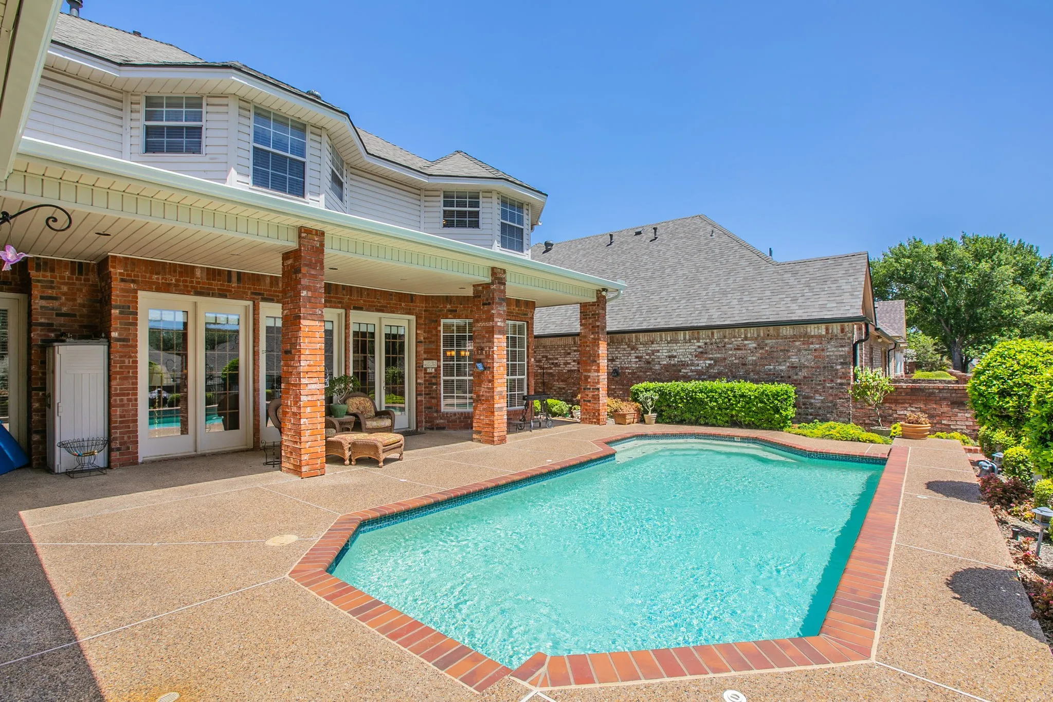 Single Family Residence For Sale in Dallas County , 757 Village Green Drive, De Soto, Texas 75115, 4 Bedroom, 4 Bathroom, 2 Garage spaces, 3,832 Sqft, built in 1992, mls#21361485, Real Estate Agent in De Soto, Homes For Sale in Dallas county, Homes For Sale in De Soto, Realtor in De Soto Texas, Real Estate Brokerage Independent Realty Texas, Luminita Cordes Realtor