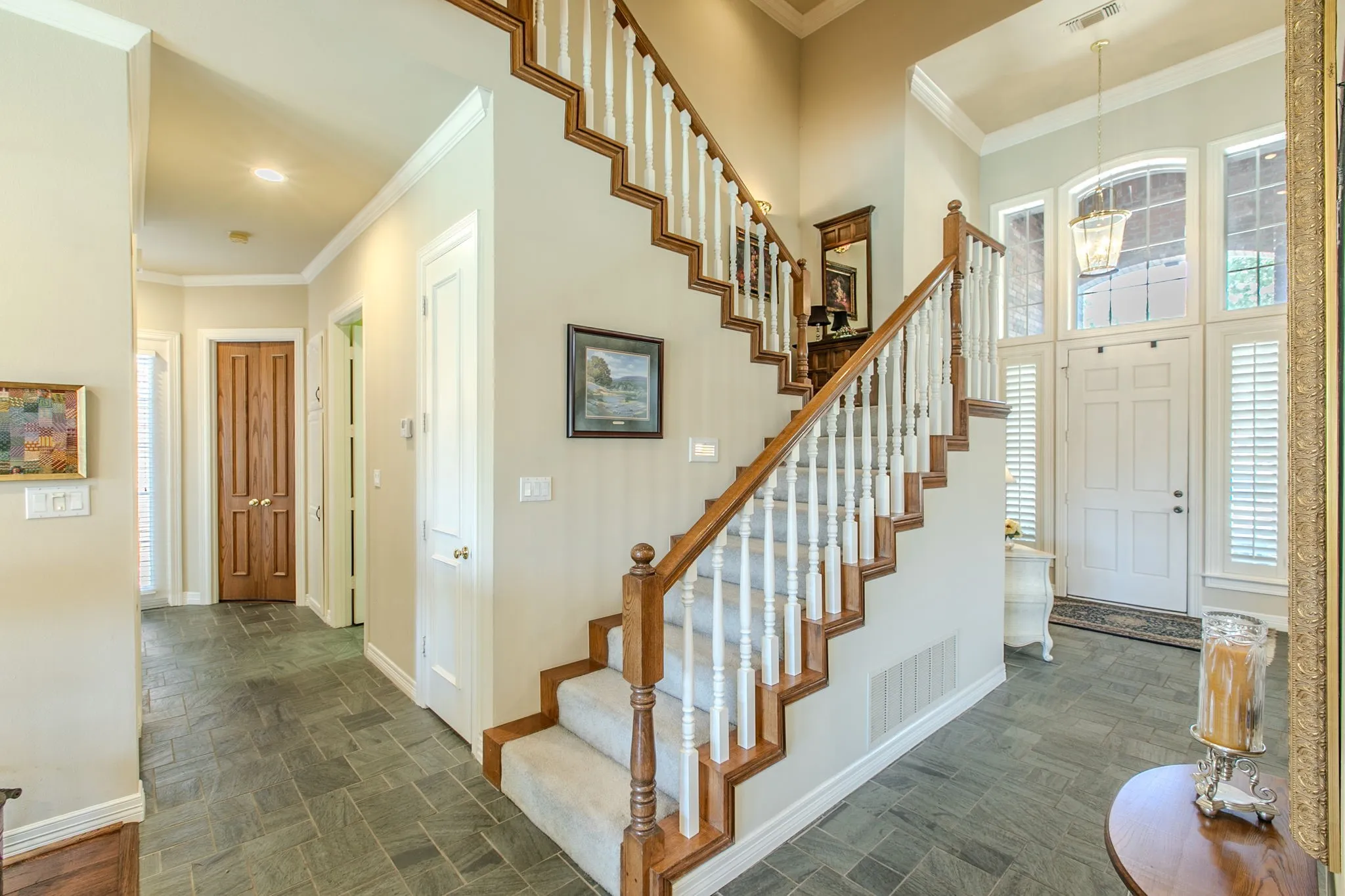 Single Family Residence For Sale in Dallas County , 757 Village Green Drive, De Soto, Texas 75115, 4 Bedroom, 4 Bathroom, 2 Garage spaces, 3,832 Sqft, built in 1992, mls#21361485, Real Estate Agent in De Soto, Homes For Sale in Dallas county, Homes For Sale in De Soto, Realtor in De Soto Texas, Real Estate Brokerage Independent Realty Texas, Luminita Cordes Realtor