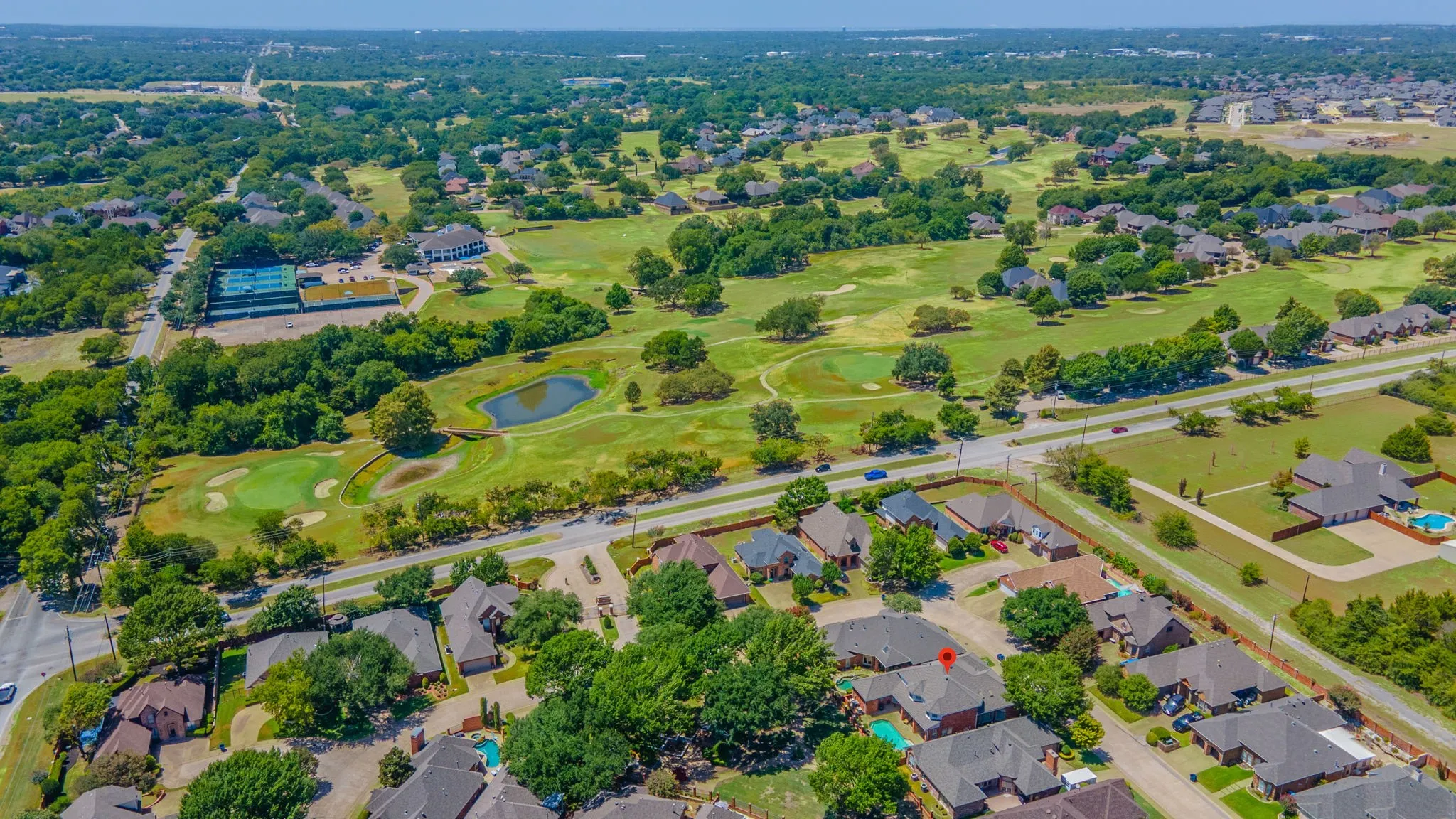 Single Family Residence For Sale in Dallas County , 757 Village Green Drive, De Soto, Texas 75115, 4 Bedroom, 4 Bathroom, 2 Garage spaces, 3,832 Sqft, built in 1992, mls#21361485, Real Estate Agent in De Soto, Homes For Sale in Dallas county, Homes For Sale in De Soto, Realtor in De Soto Texas, Real Estate Brokerage Independent Realty Texas, Luminita Cordes Realtor