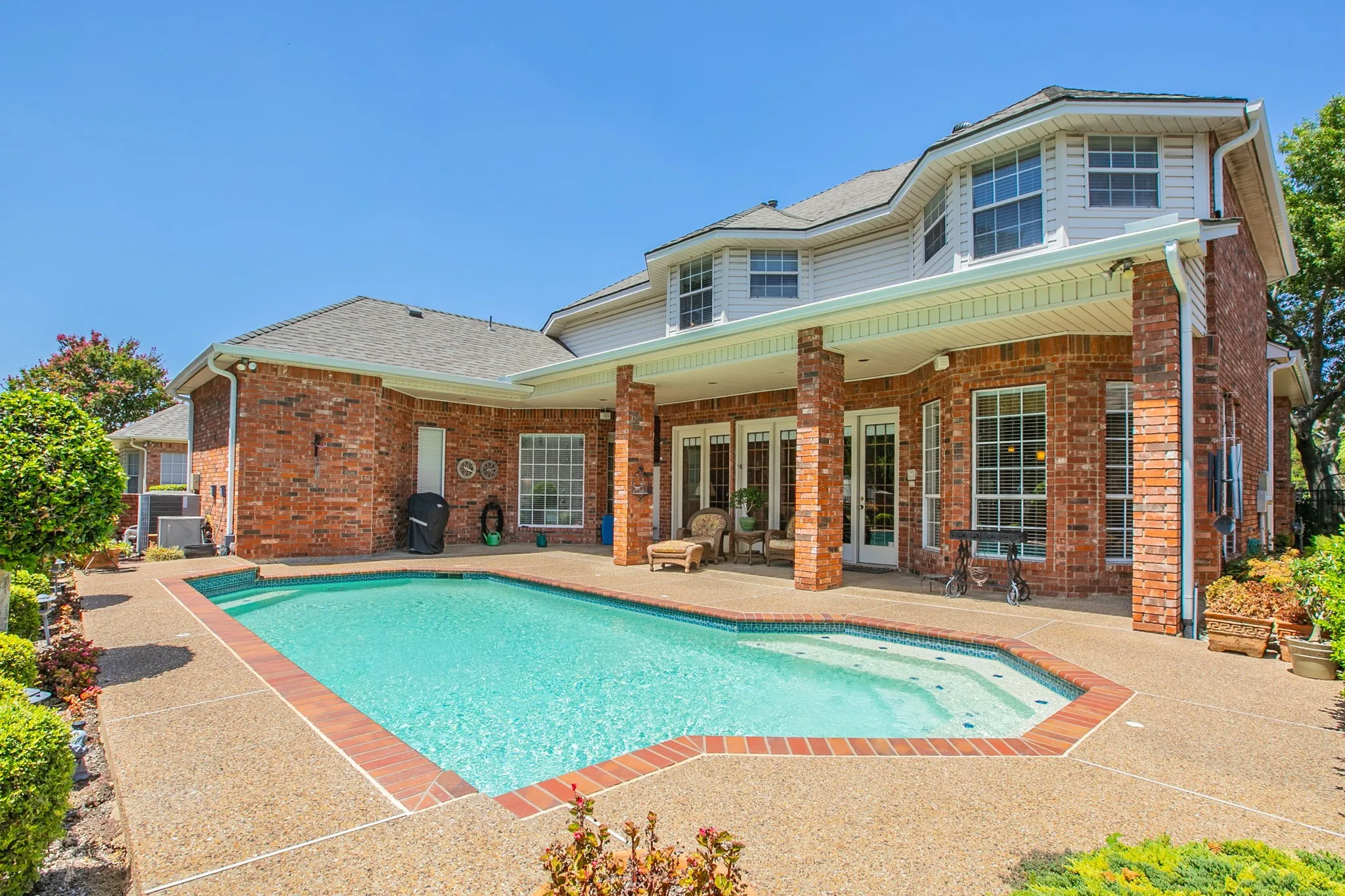 Single Family Residence For Sale in Dallas County , 757 Village Green Drive, De Soto, Texas 75115, 4 Bedroom, 4 Bathroom, 2 Garage spaces, 3,832 Sqft, built in 1992, mls#21361485, Real Estate Agent in De Soto, Homes For Sale in Dallas county, Homes For Sale in De Soto, Realtor in De Soto Texas, Real Estate Brokerage Independent Realty Texas, Luminita Cordes Realtor